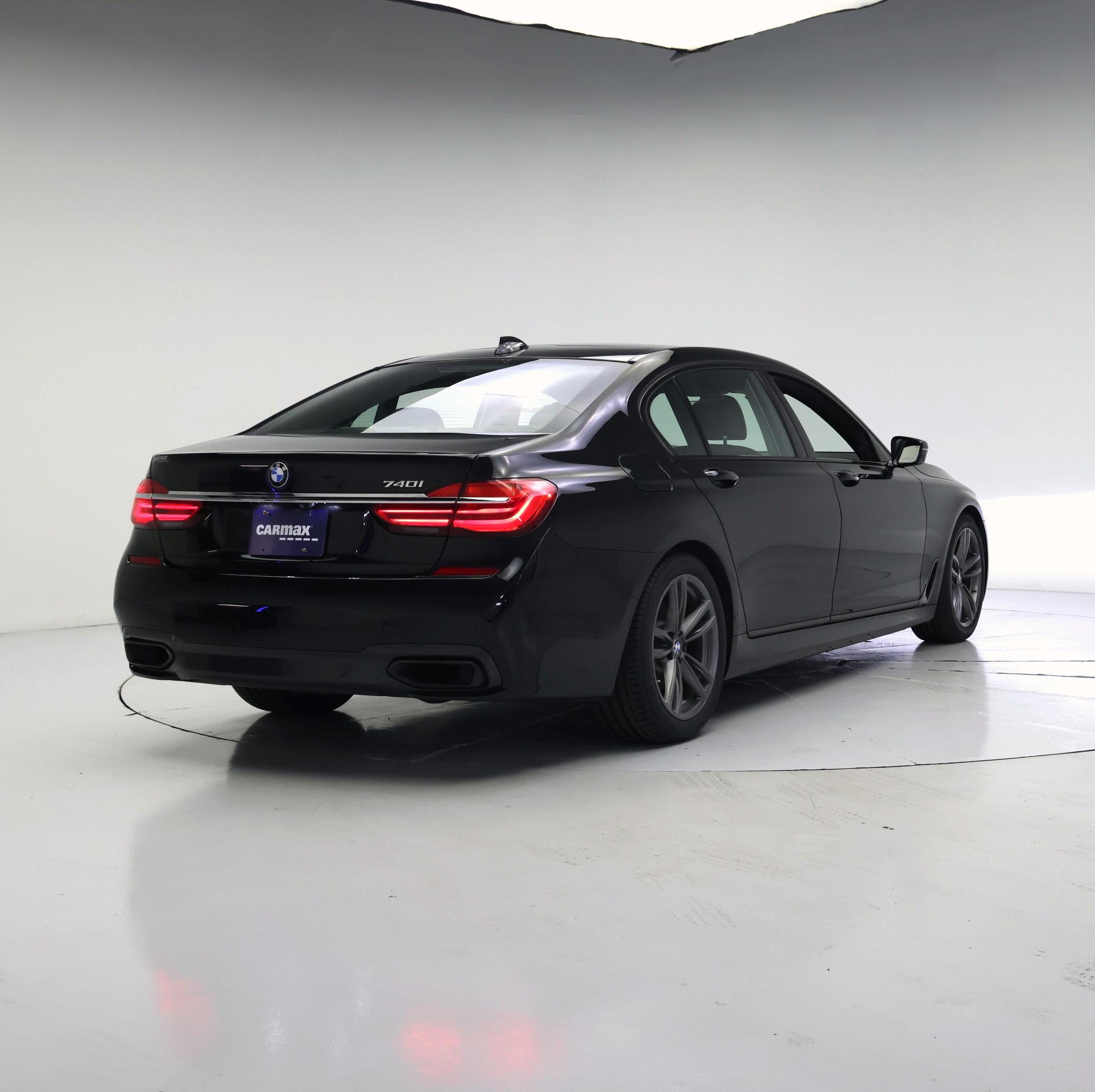 Thumbnail: 2017 BMW 7 Series - 8