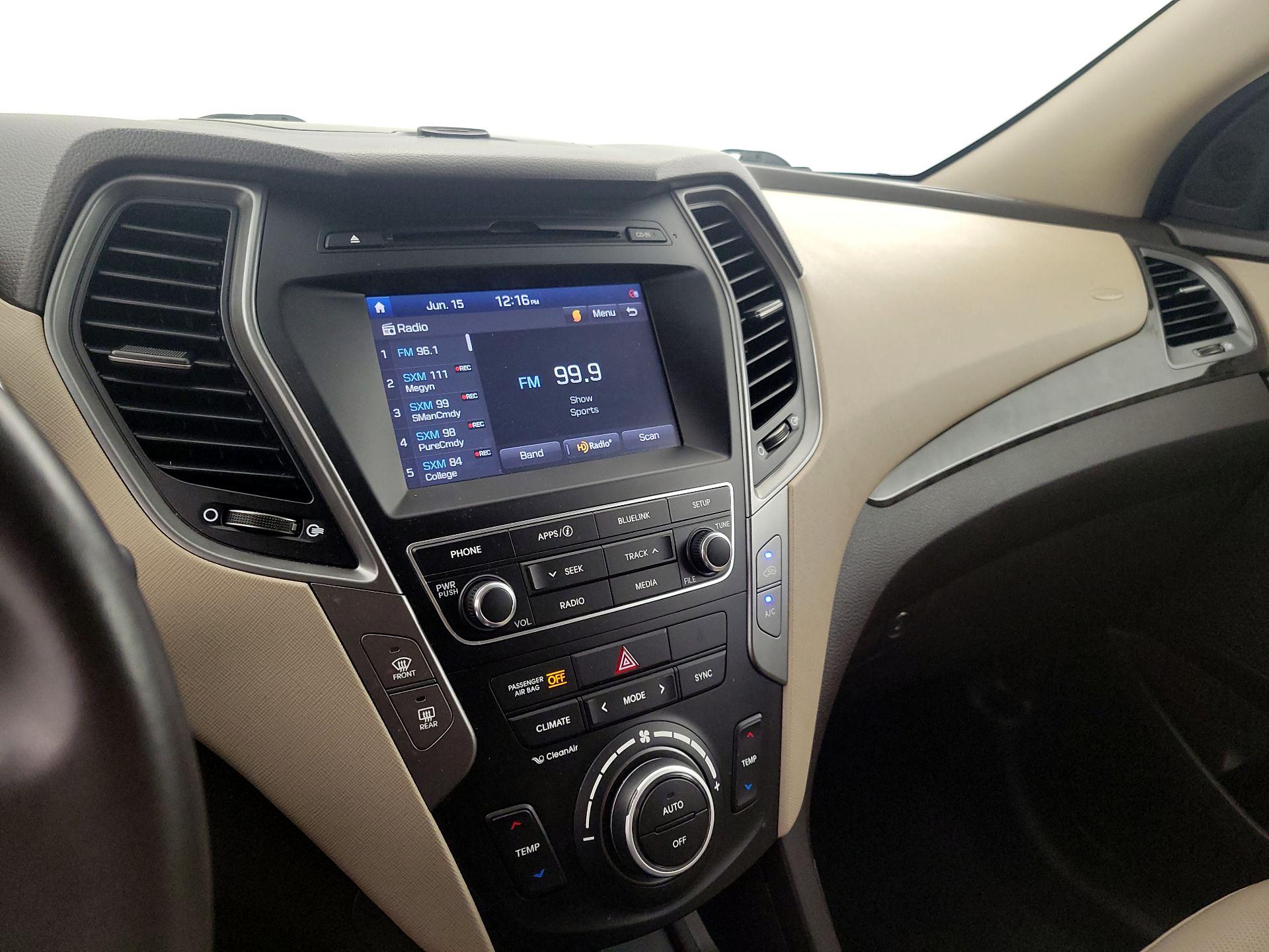 Thumbnail: 2017 Hyundai Santa Fe - 15