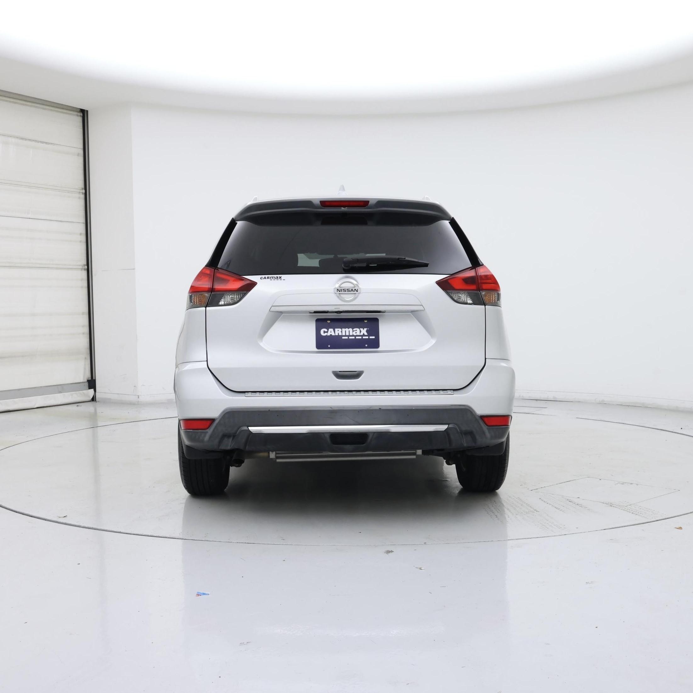 Thumbnail: 2017 Nissan Rogue - 6