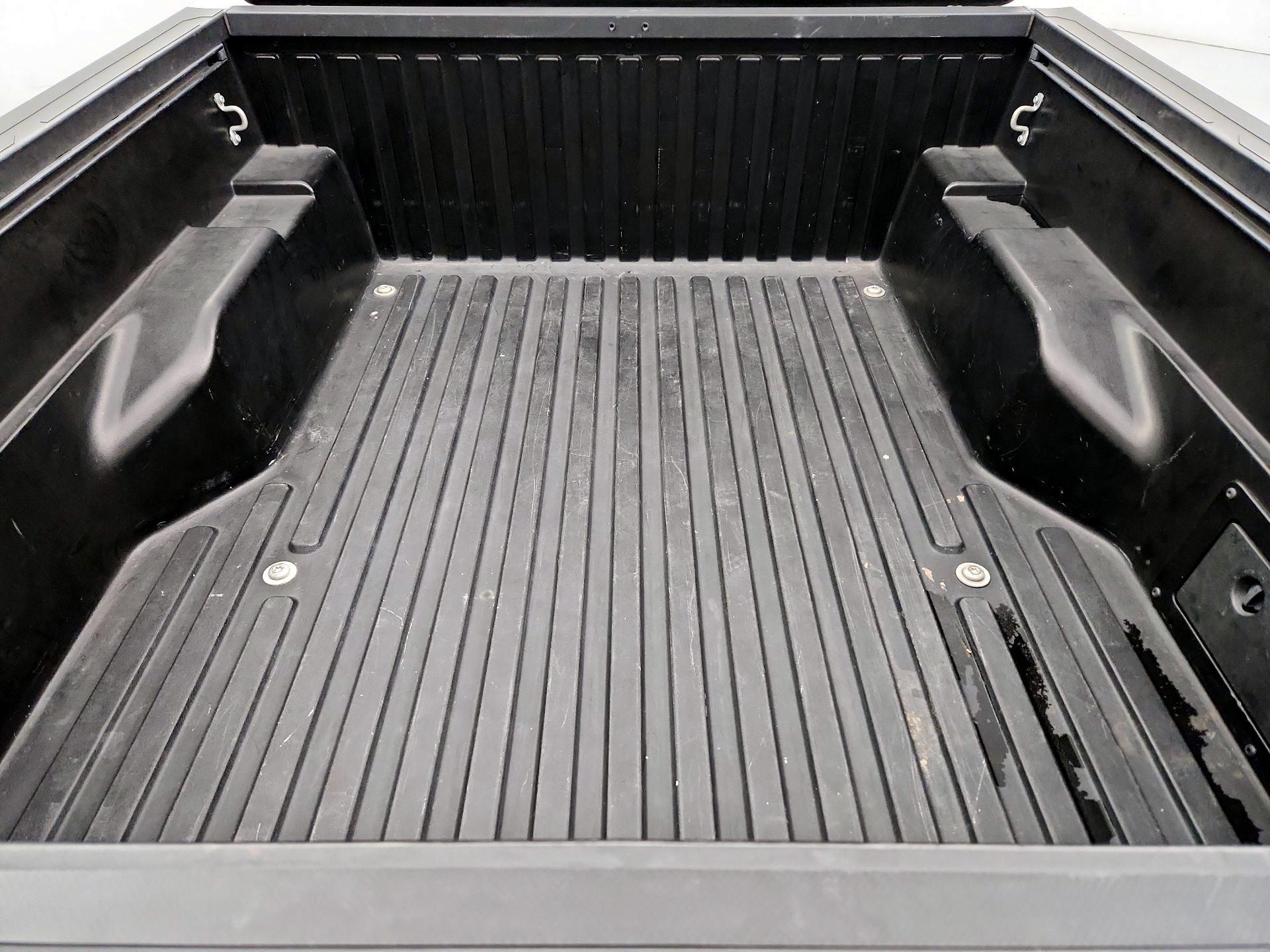 Thumbnail: 2021 Toyota Tacoma - 20