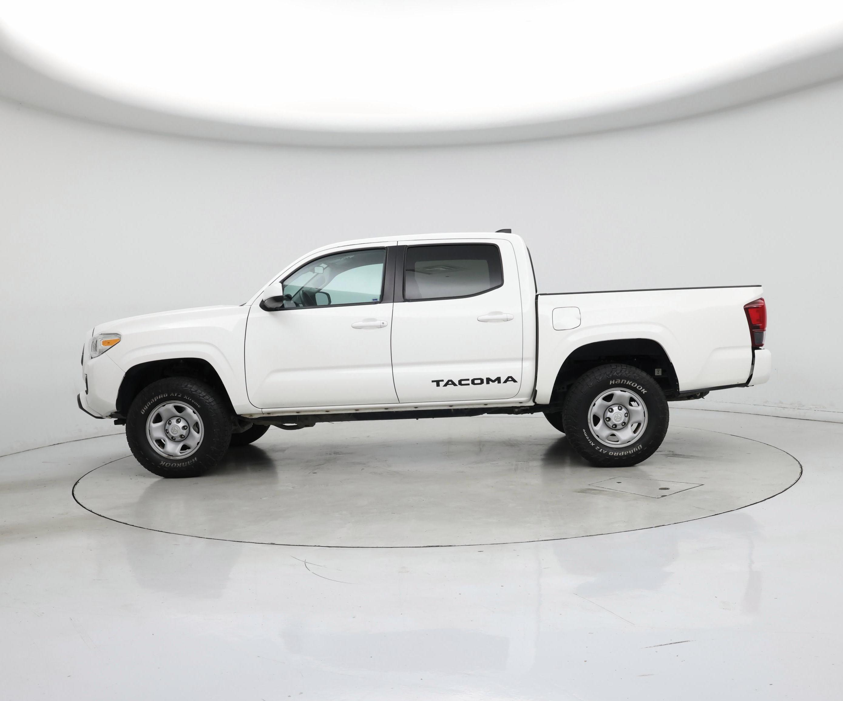 Thumbnail: 2021 Toyota Tacoma - 3