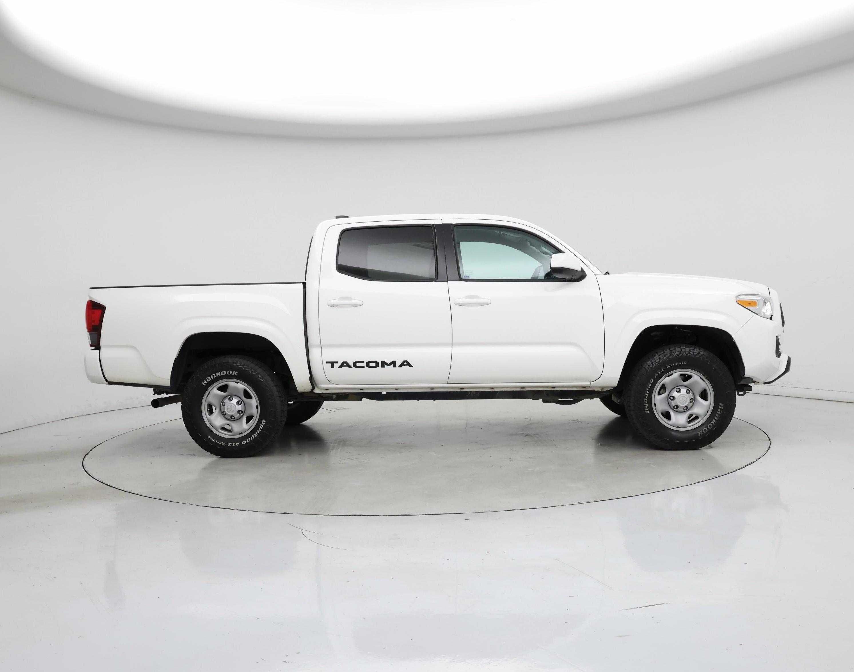 Thumbnail: 2021 Toyota Tacoma - 7