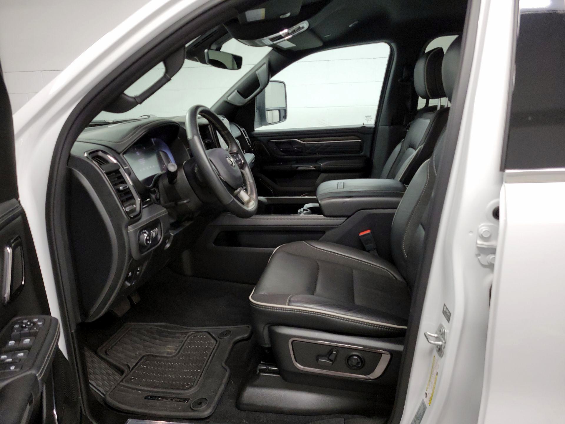 Thumbnail: 2025 RAM 1500 - 9