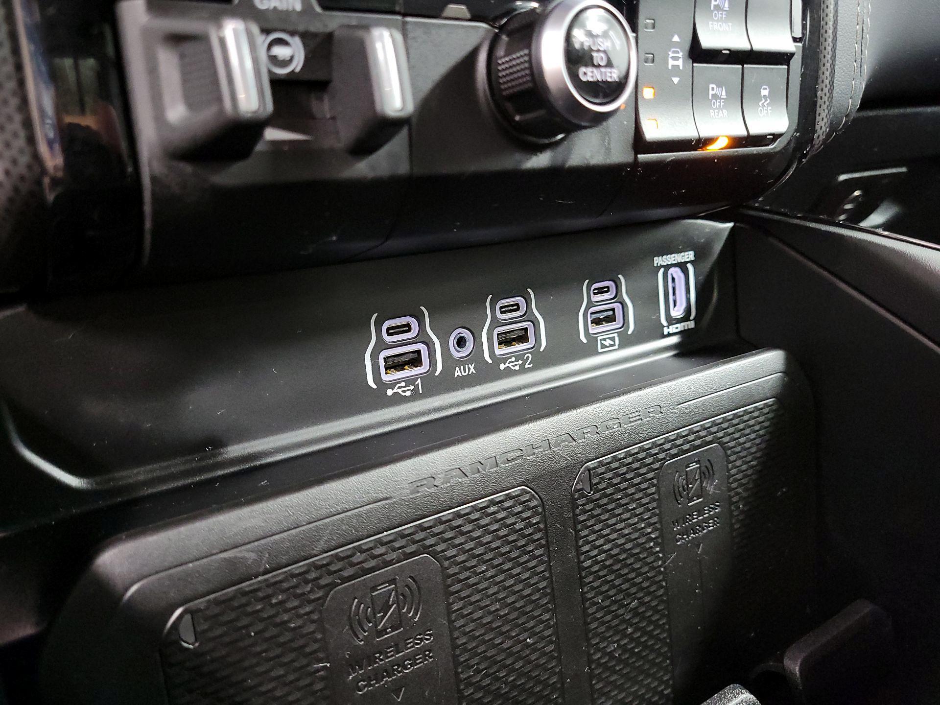 Thumbnail: 2025 RAM 1500 - 17