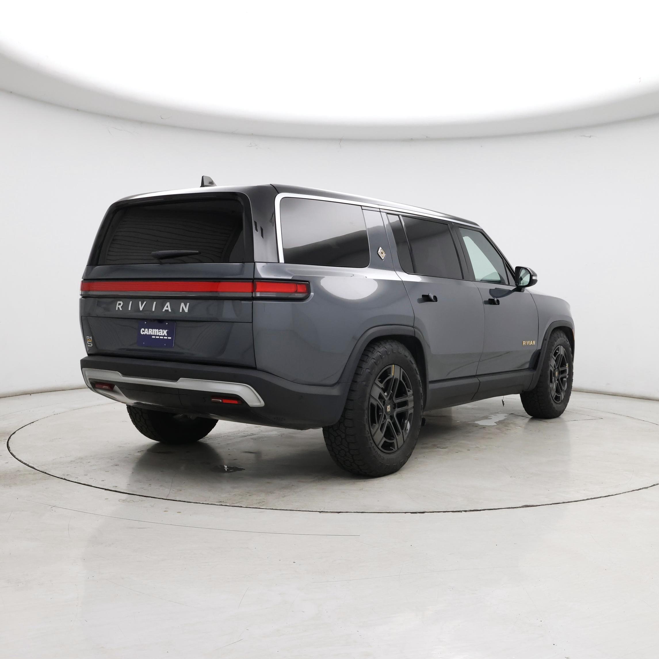 Thumbnail: 2023 Rivian R1S - 8