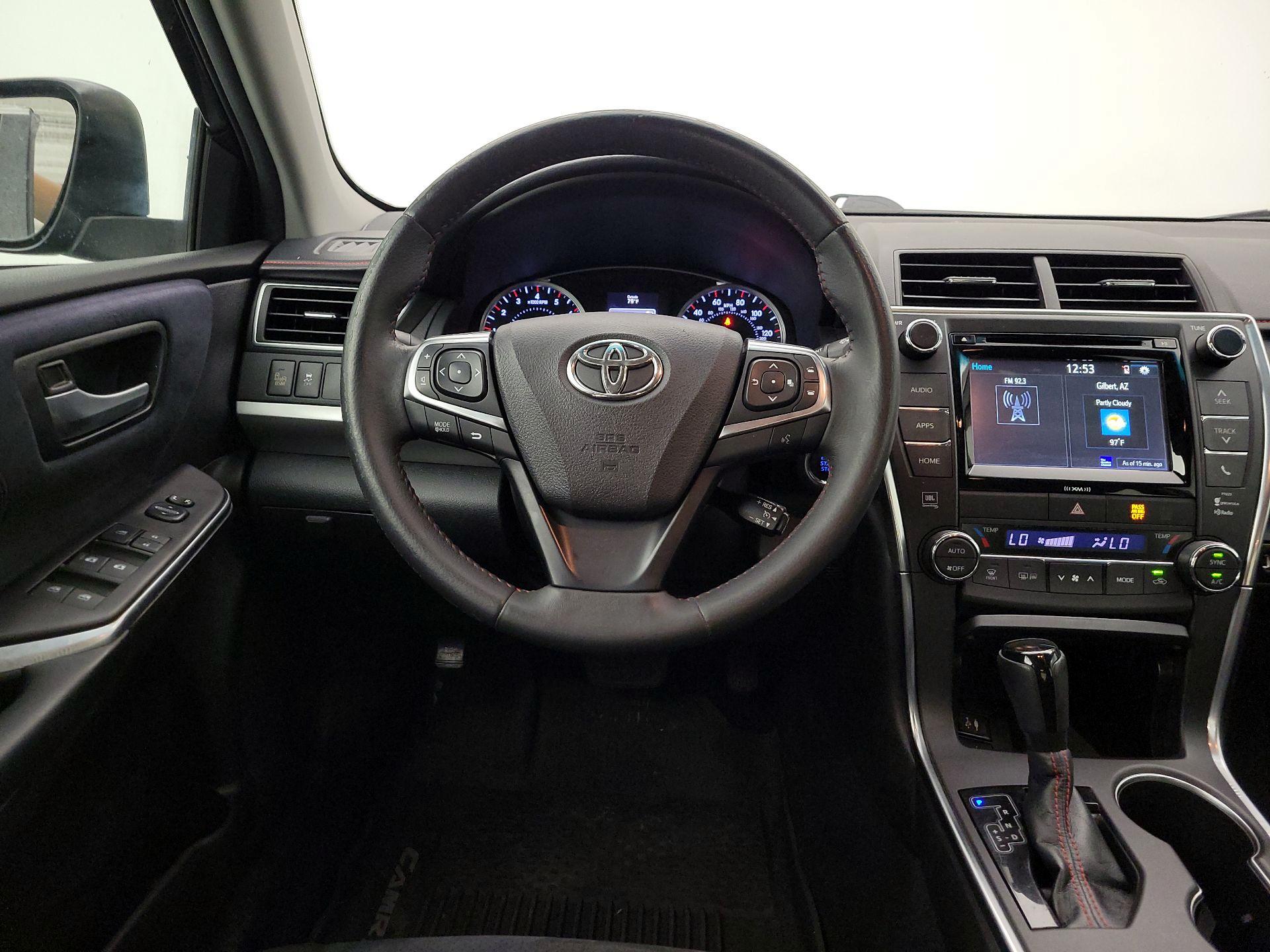Thumbnail: 2017 Toyota Camry - 10