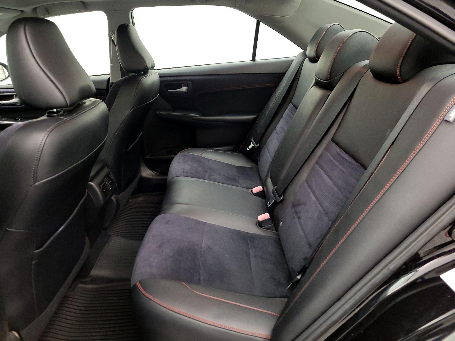 Thumbnail: 2017 Toyota Camry - 20