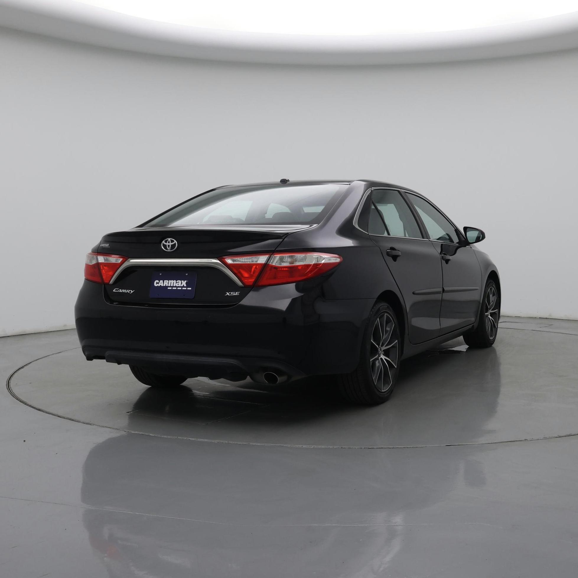 Thumbnail: 2017 Toyota Camry - 8