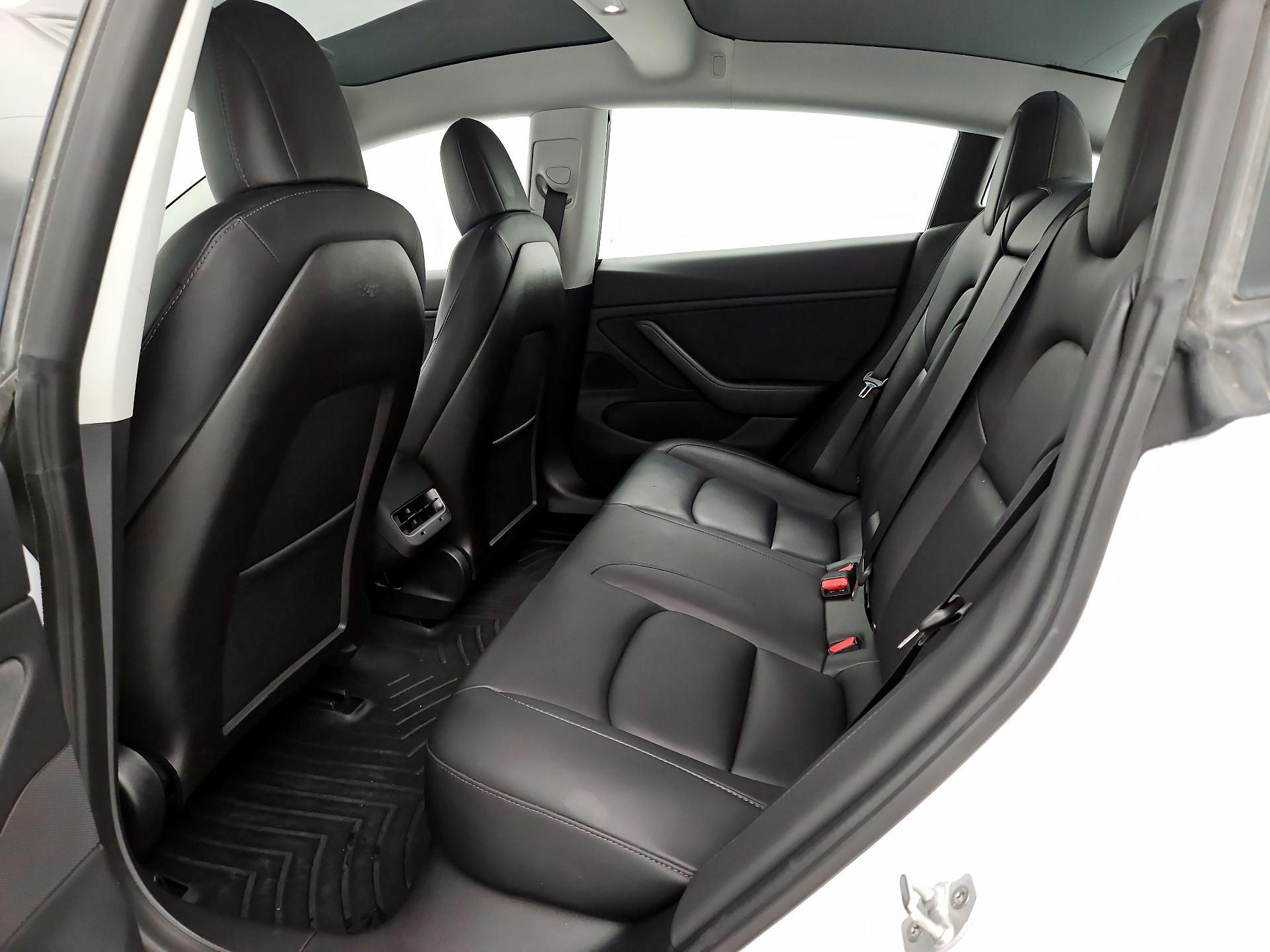 Thumbnail: 2020 Tesla Model 3 - 20