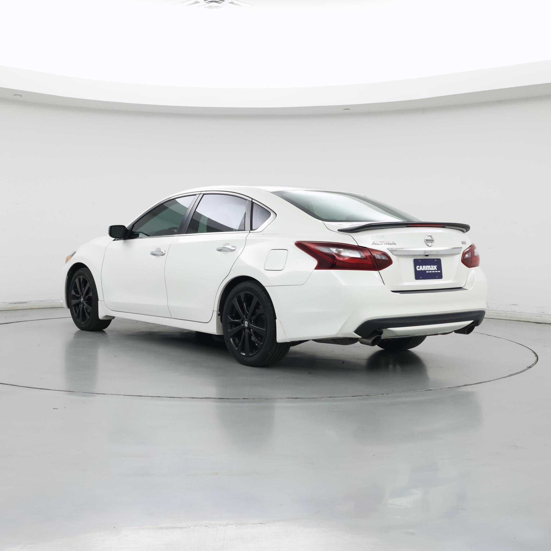 Thumbnail: 2017 Nissan Altima - 2