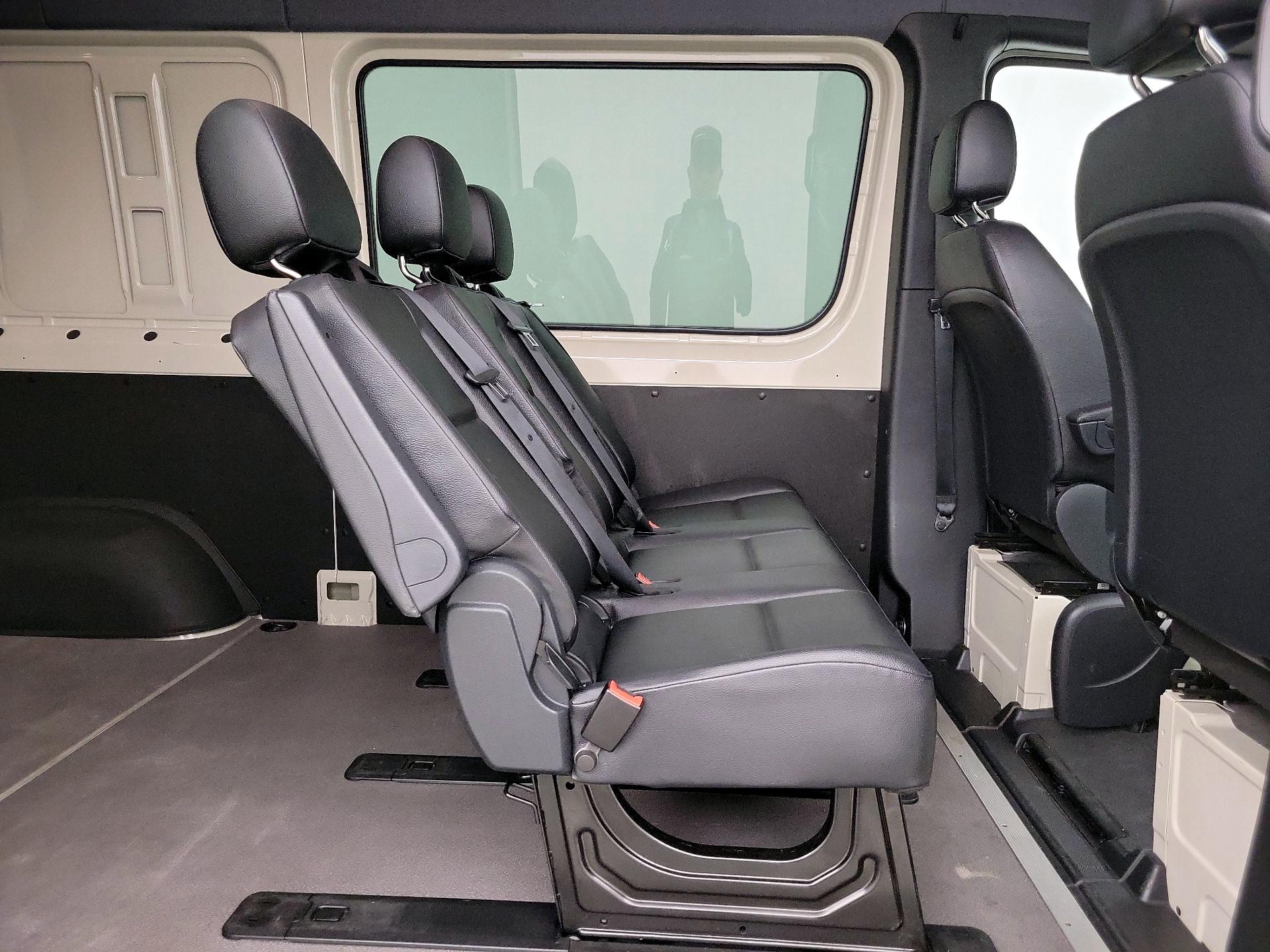 Thumbnail: 2022 Mercedes-Benz Sprinter - 18