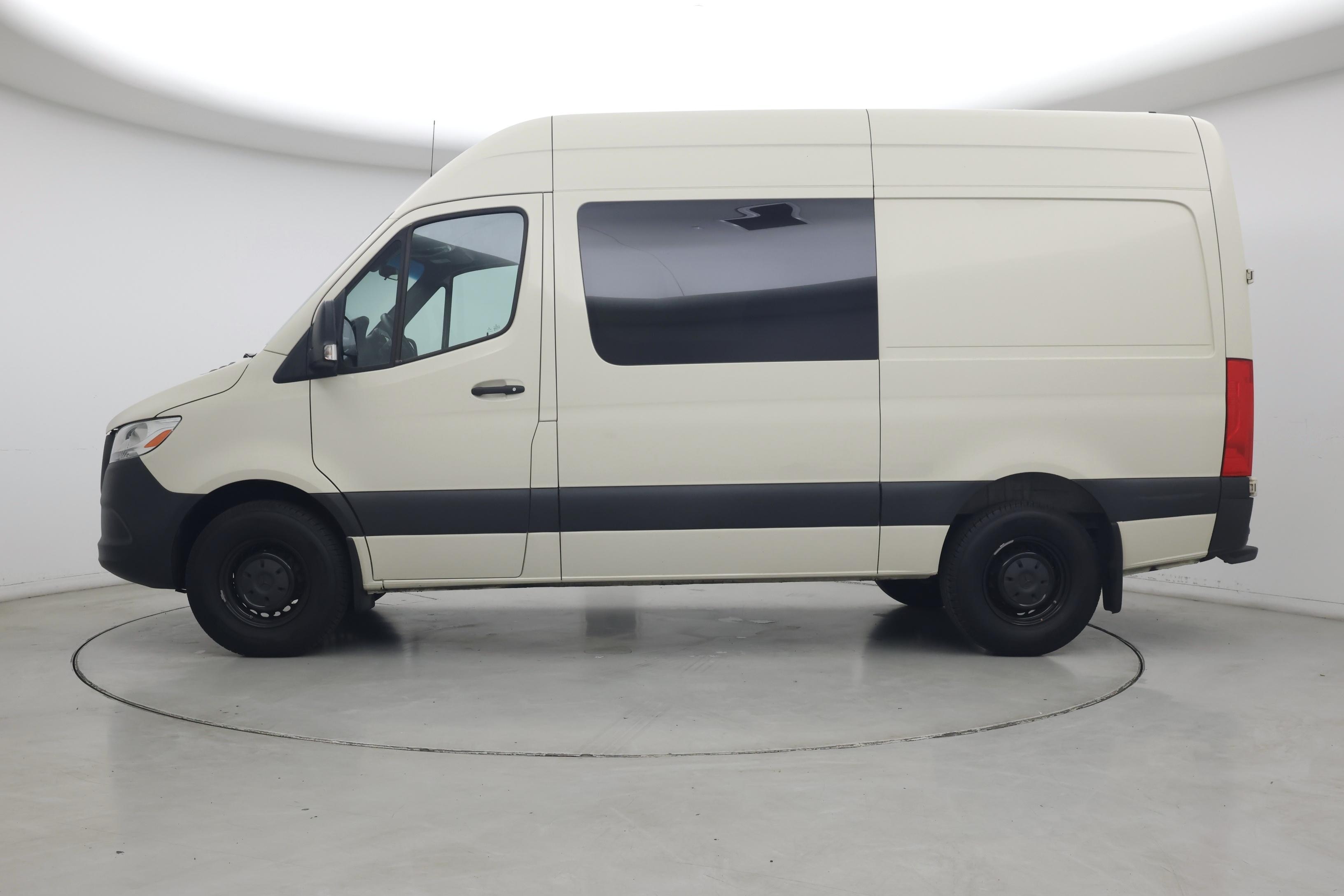 Thumbnail: 2022 Mercedes-Benz Sprinter - 3