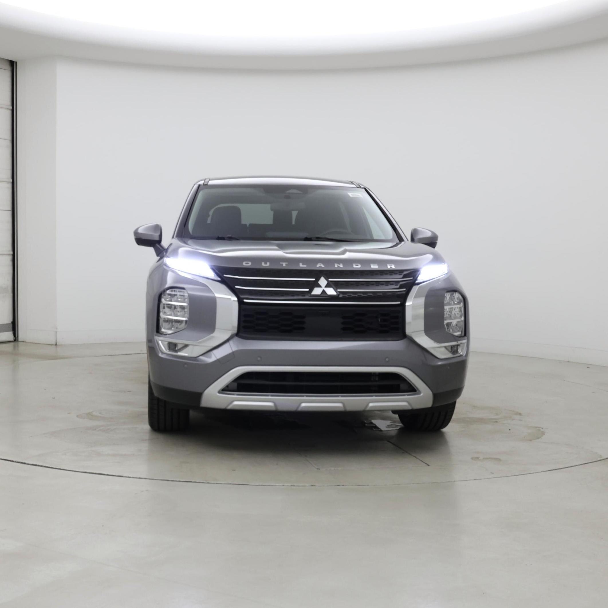 Thumbnail: 2023 Mitsubishi Outlander - 5