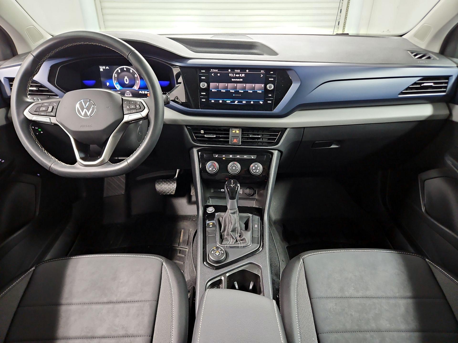 Thumbnail: 2023 Volkswagen Taos - 9