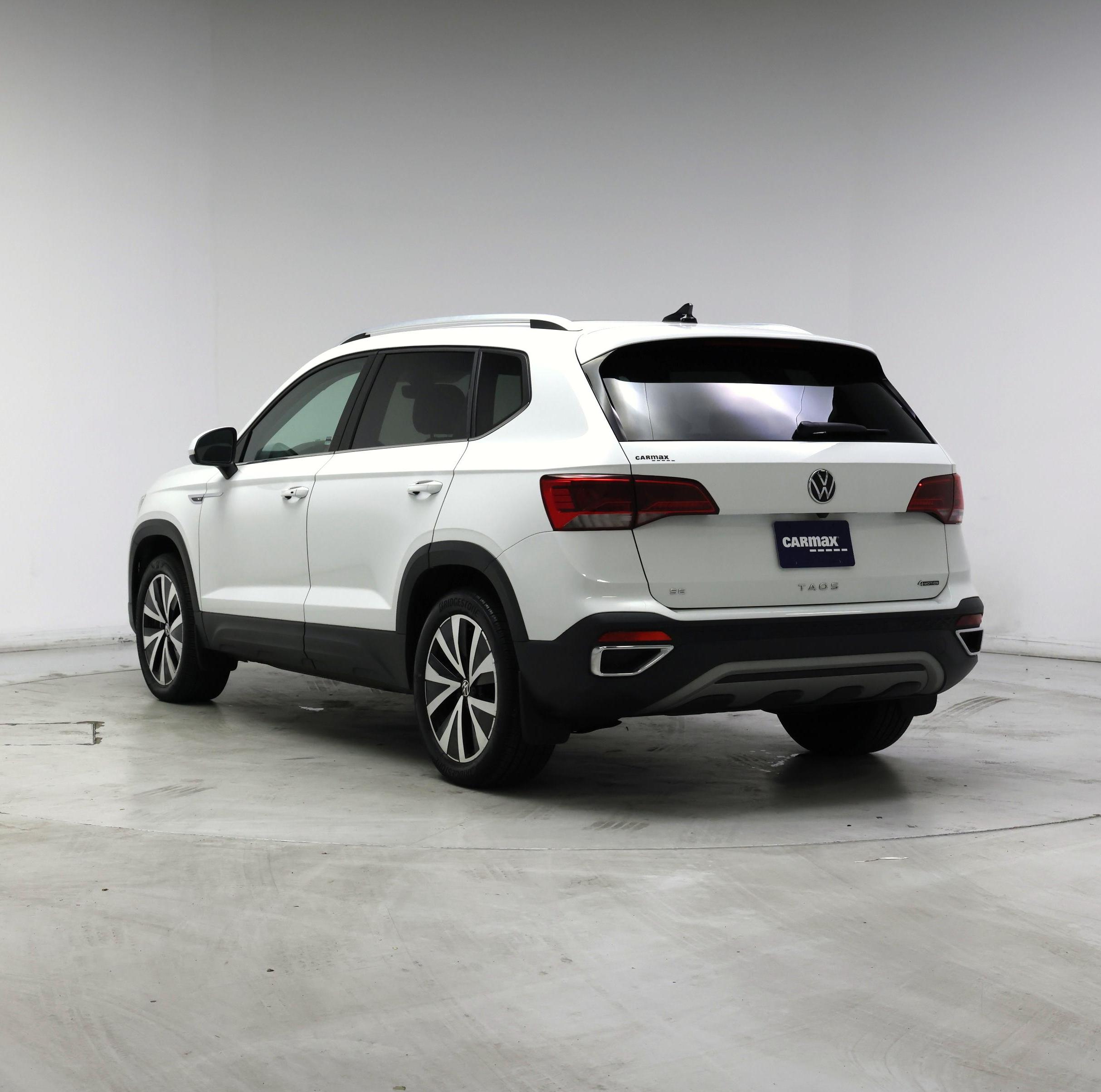 Thumbnail: 2023 Volkswagen Taos - 2
