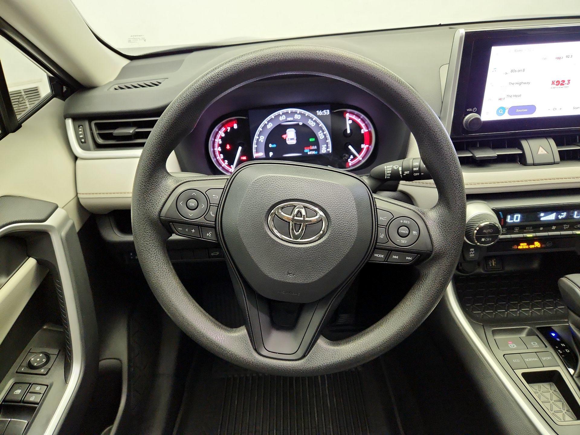 Thumbnail: 2025 Toyota RAV4 - 10