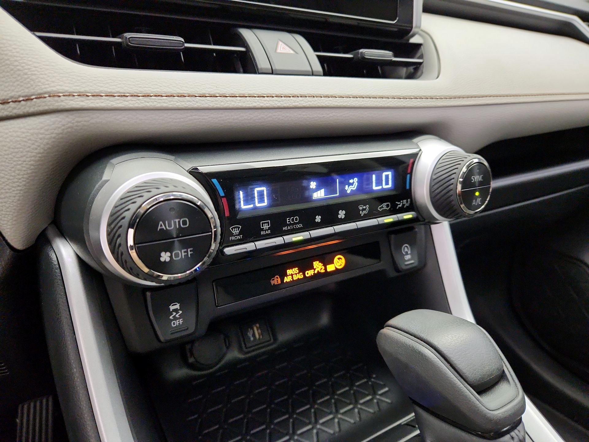 Thumbnail: 2025 Toyota RAV4 - 16