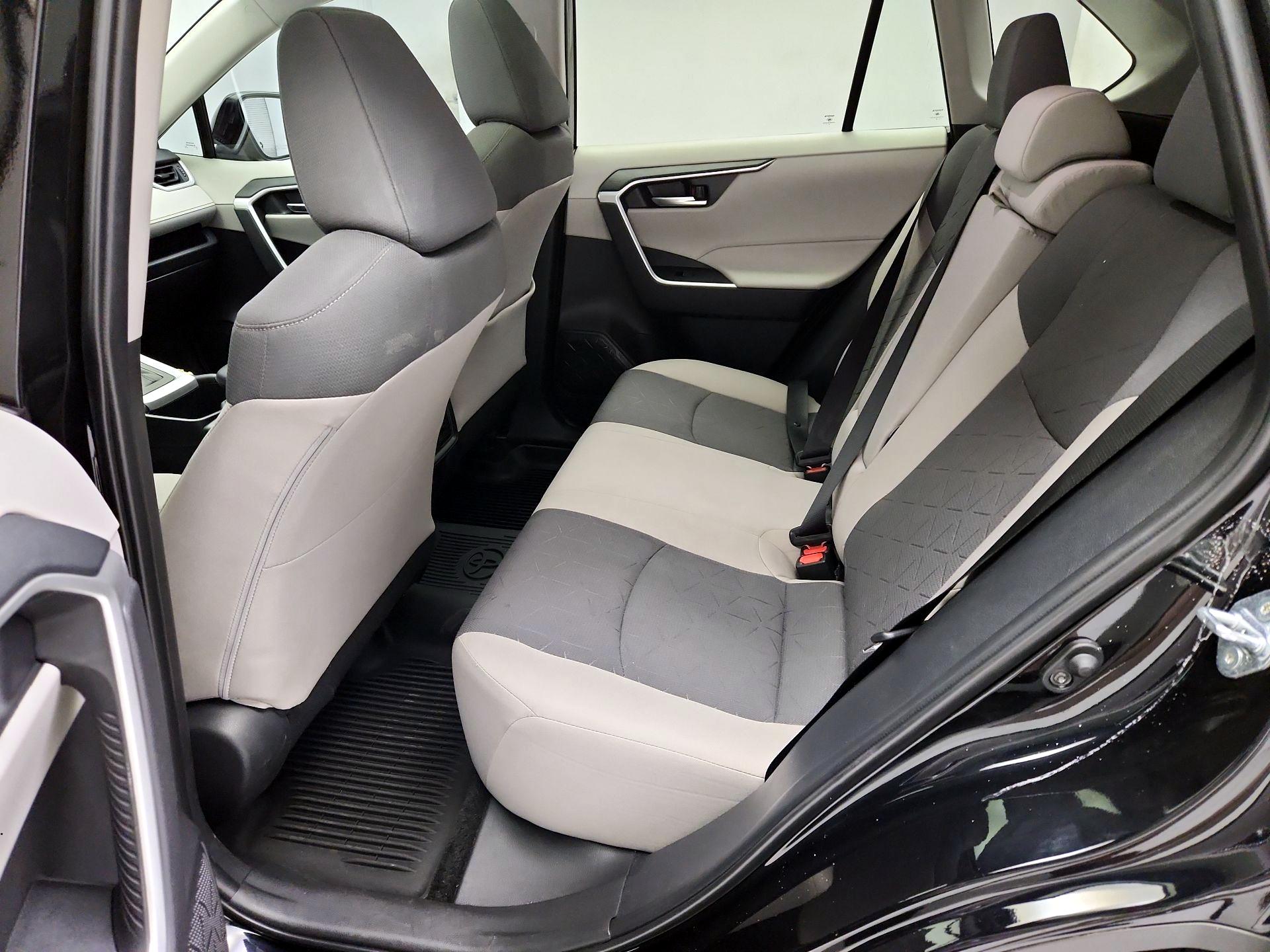 Thumbnail: 2025 Toyota RAV4 - 20
