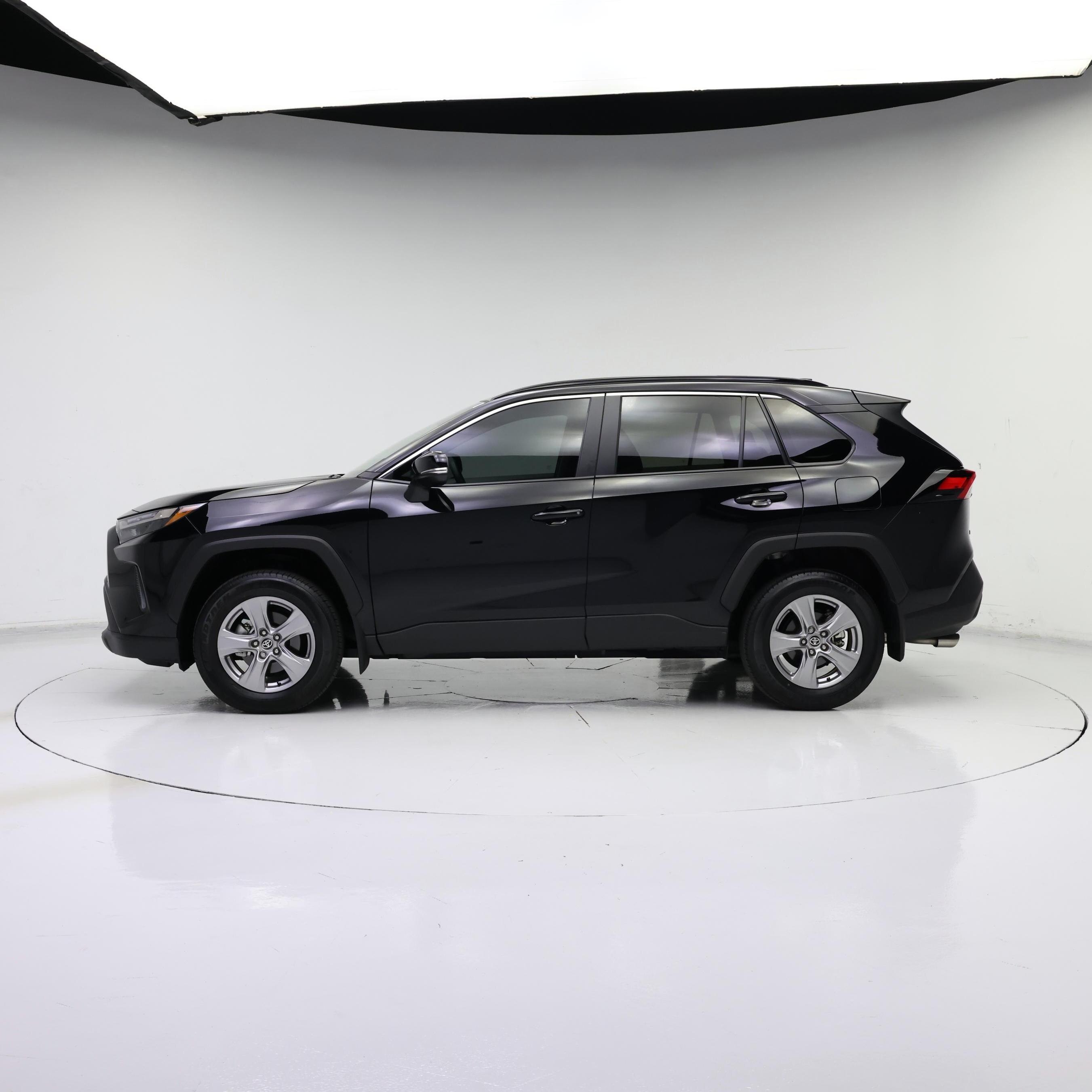 Thumbnail: 2025 Toyota RAV4 - 3