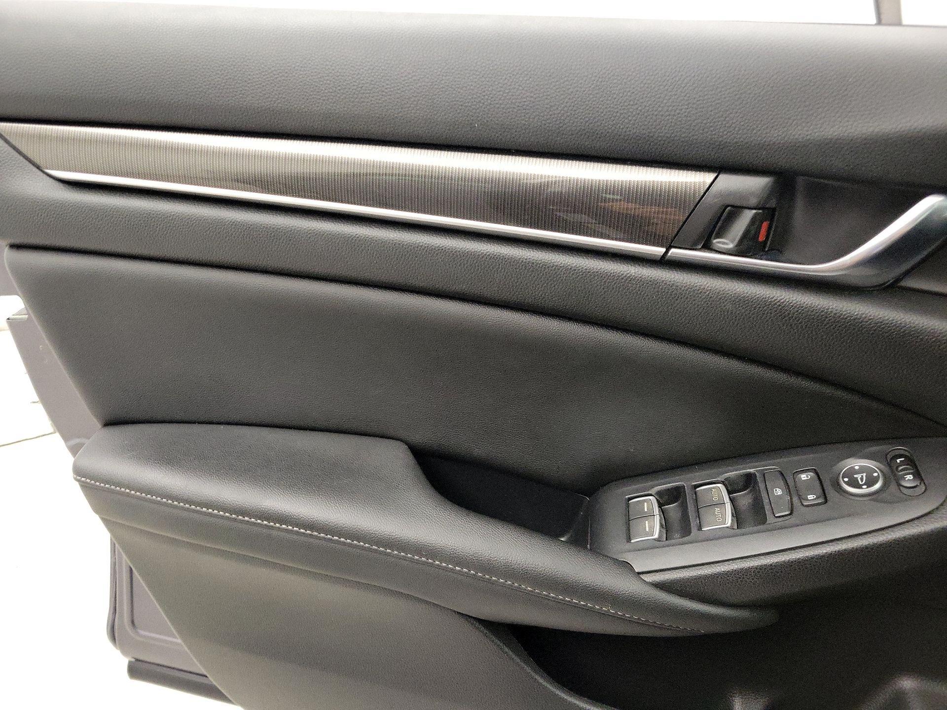 Thumbnail: 2019 Honda Accord - 12
