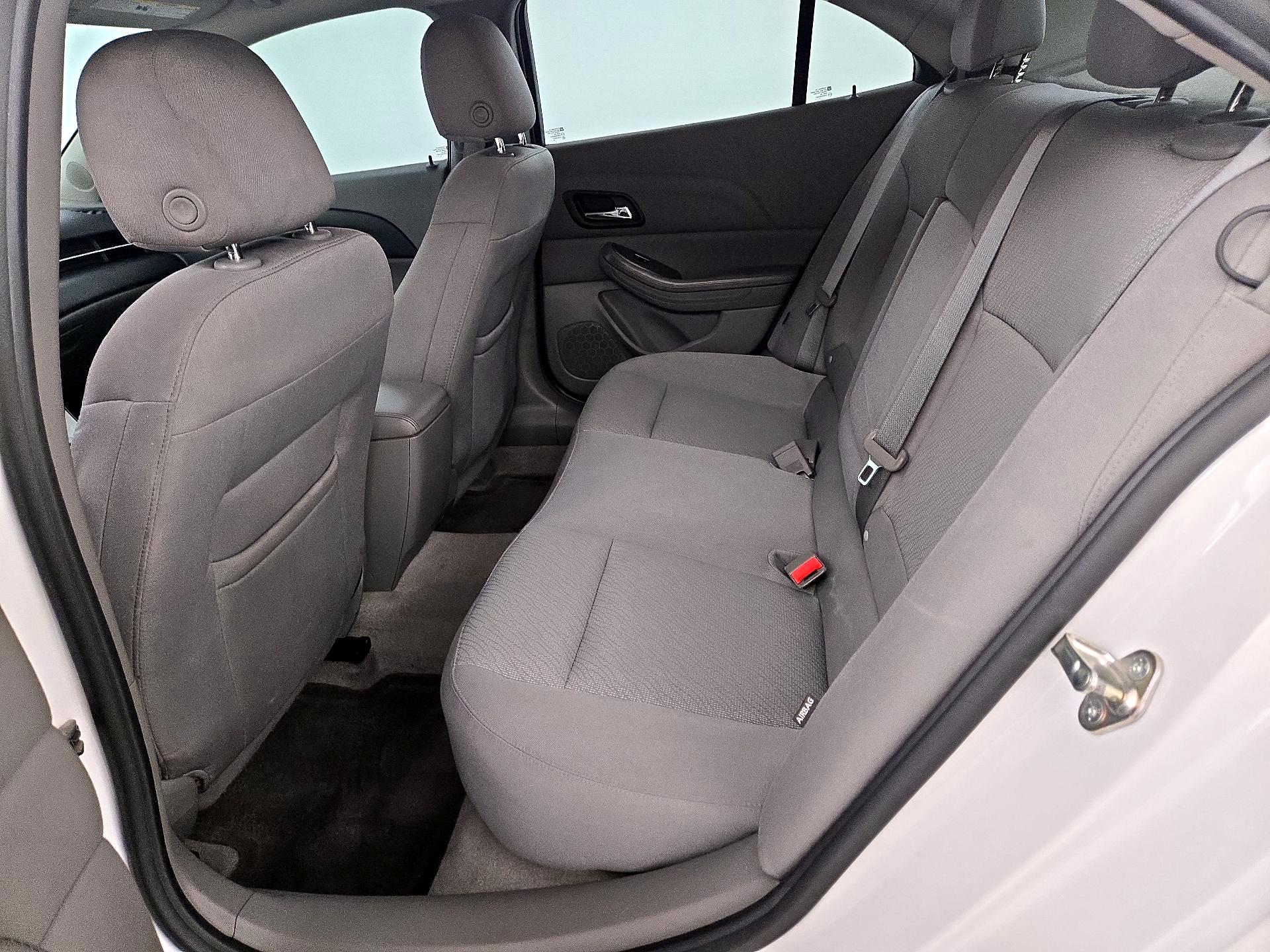 Thumbnail: 2014 Chevrolet Malibu - 18