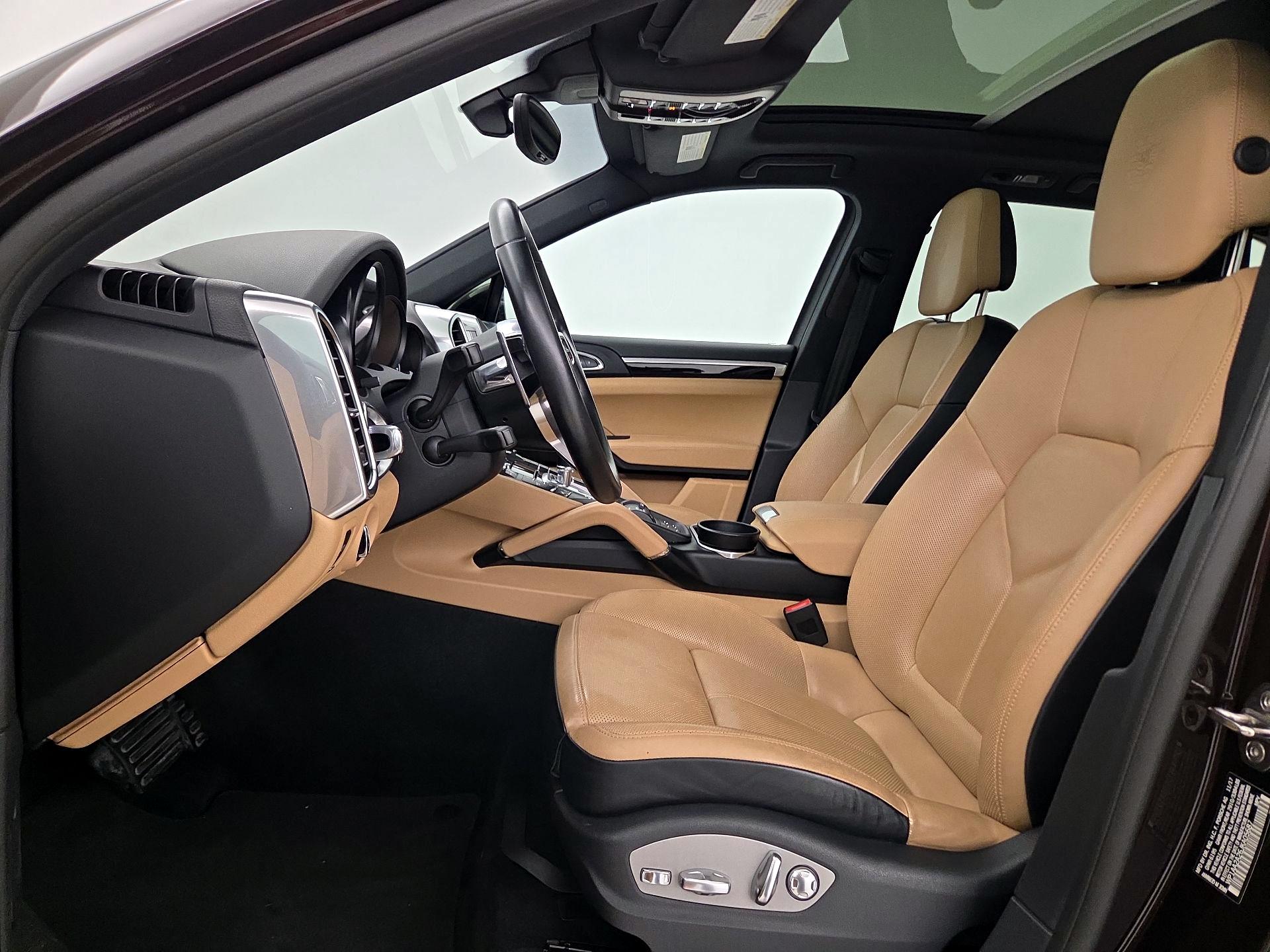 Thumbnail: 2018 Porsche Cayenne - 11