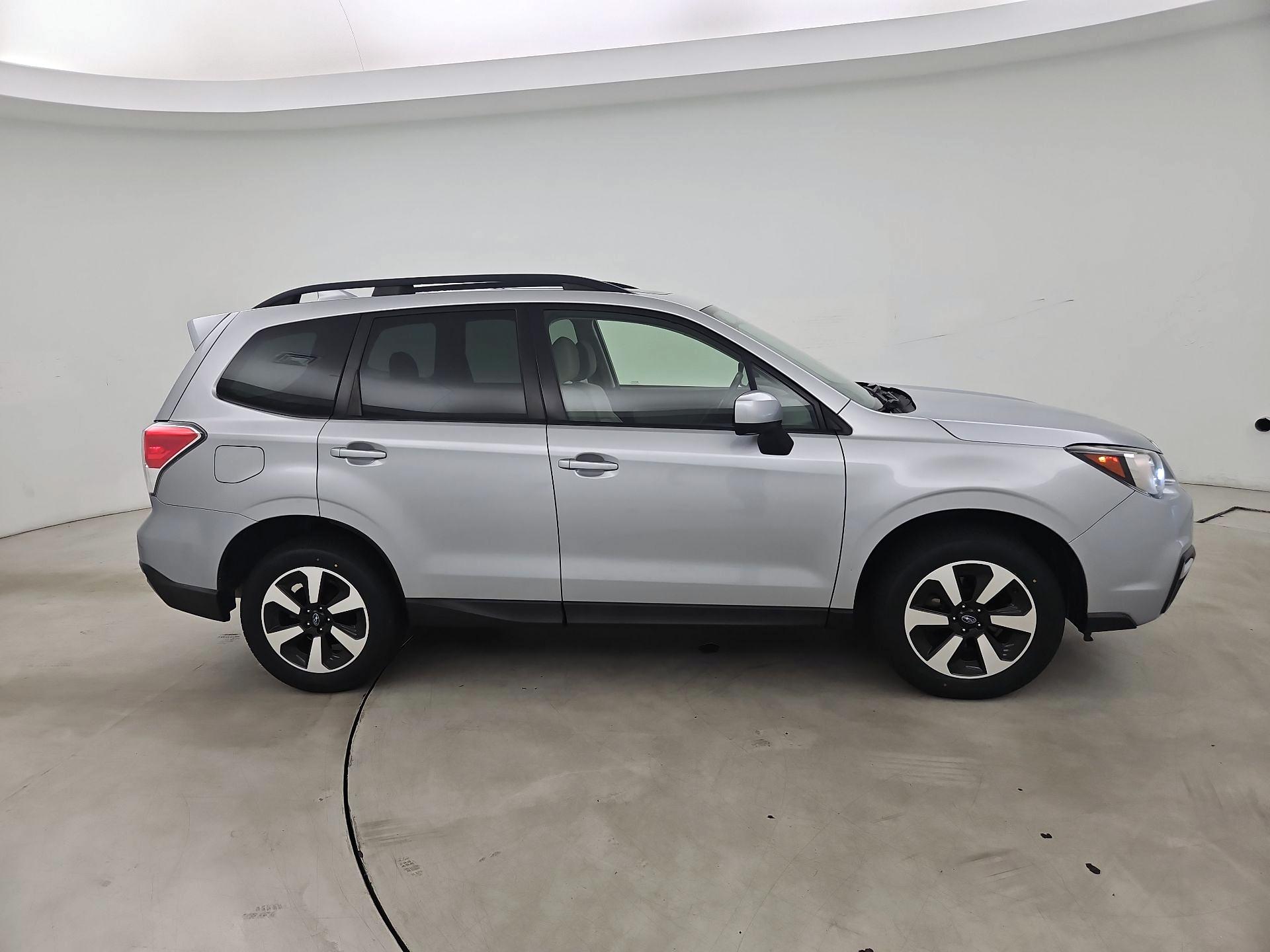 Thumbnail: 2018 Subaru Forester - 4
