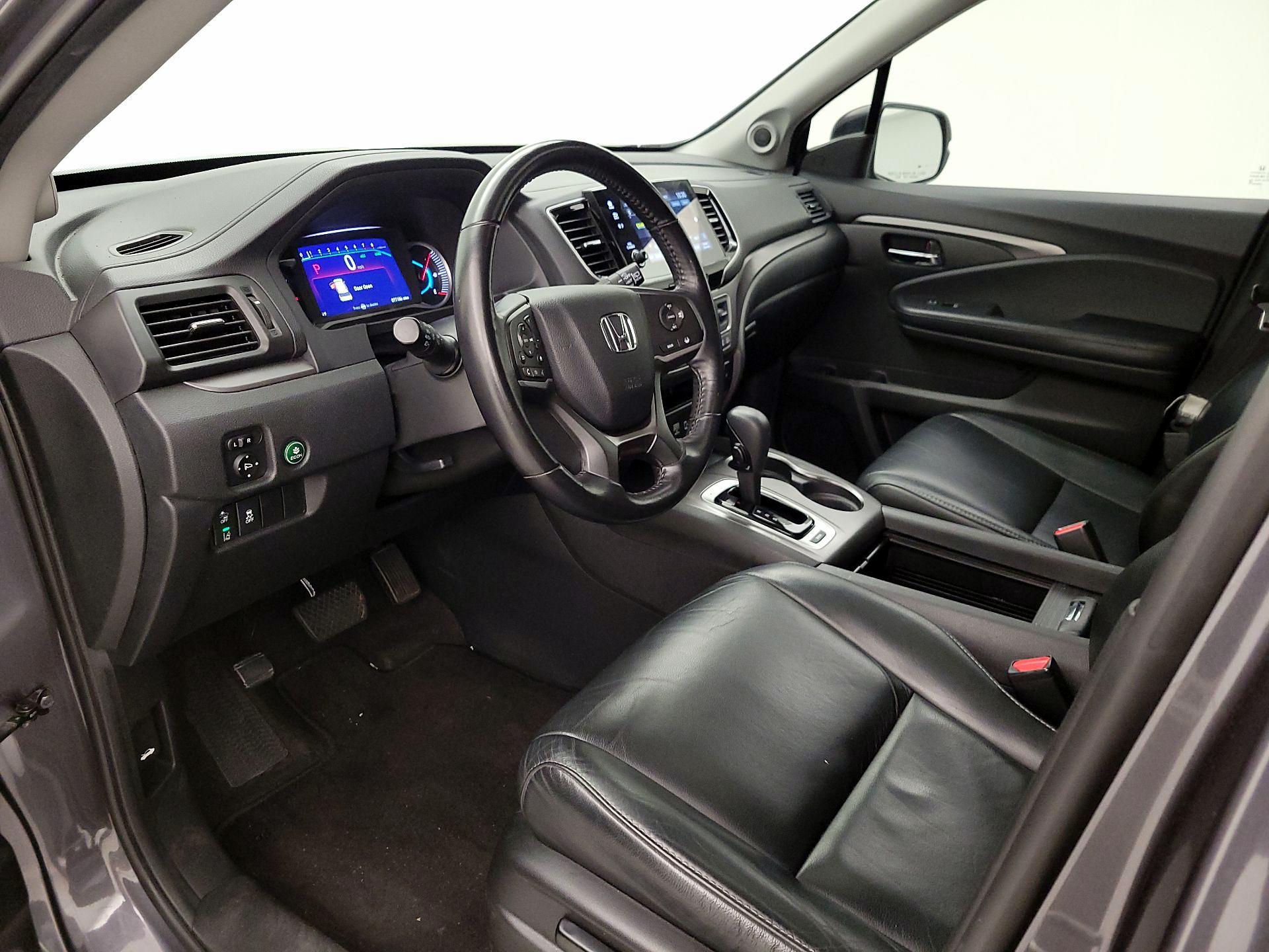 Thumbnail: 2019 Honda Pilot - 11