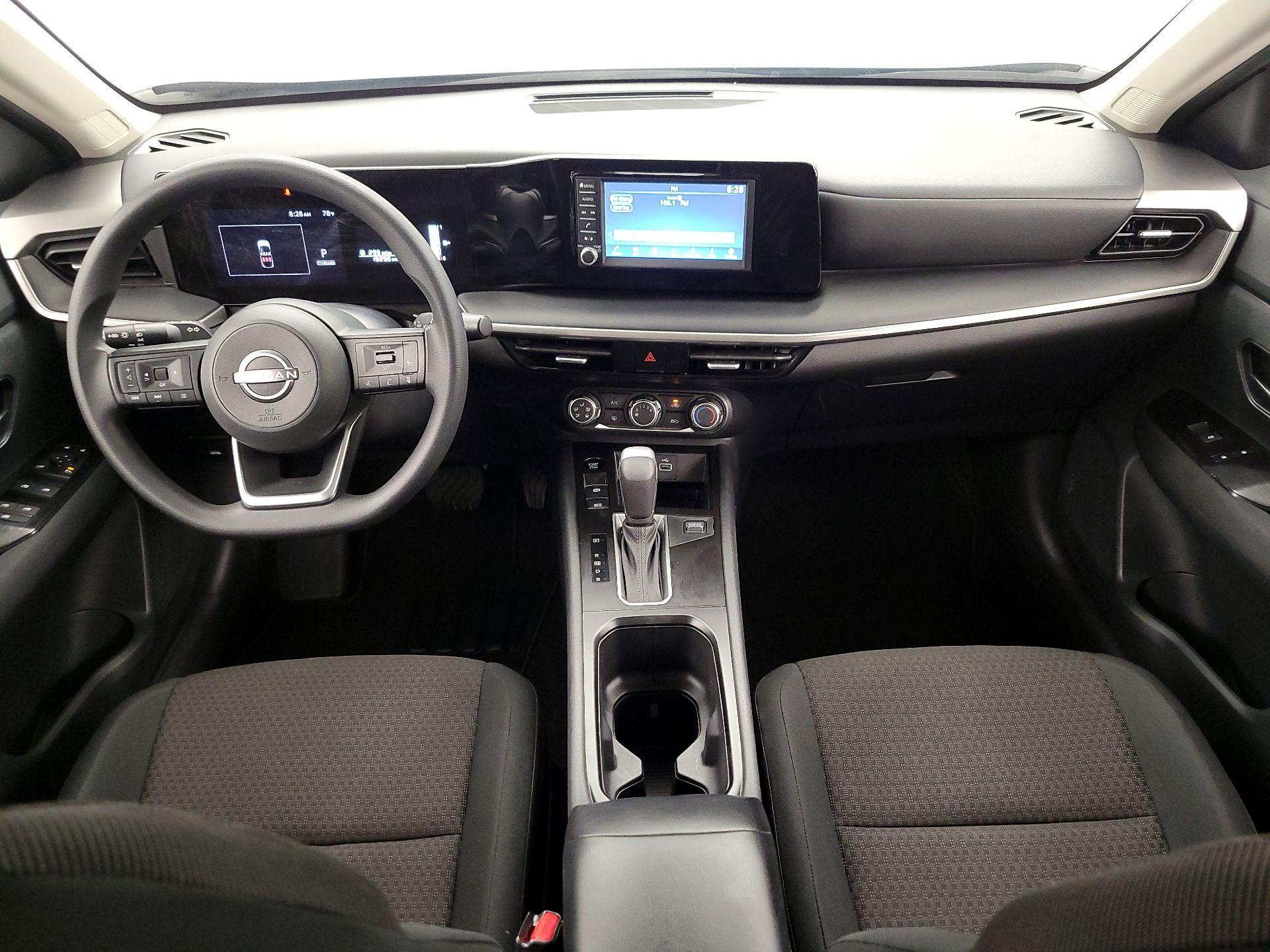Thumbnail: 2025 Nissan Kicks - 9