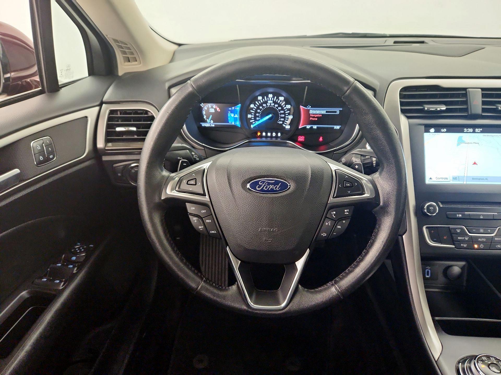 Thumbnail: 2017 Ford Fusion - 10