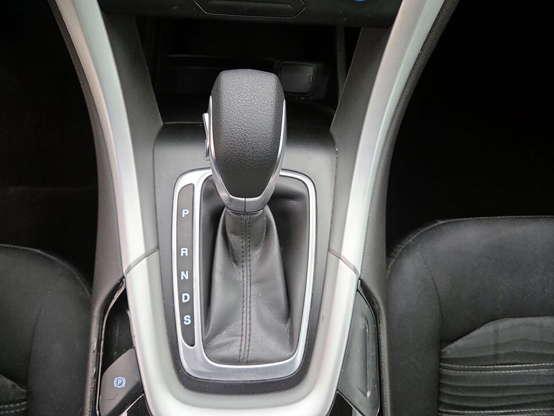 Thumbnail: 2016 Ford Fusion - 17