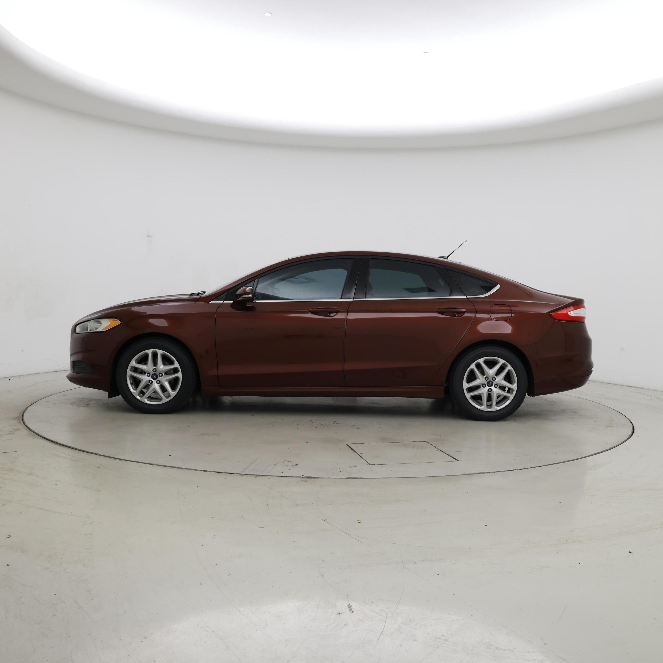 Thumbnail: 2016 Ford Fusion - 3