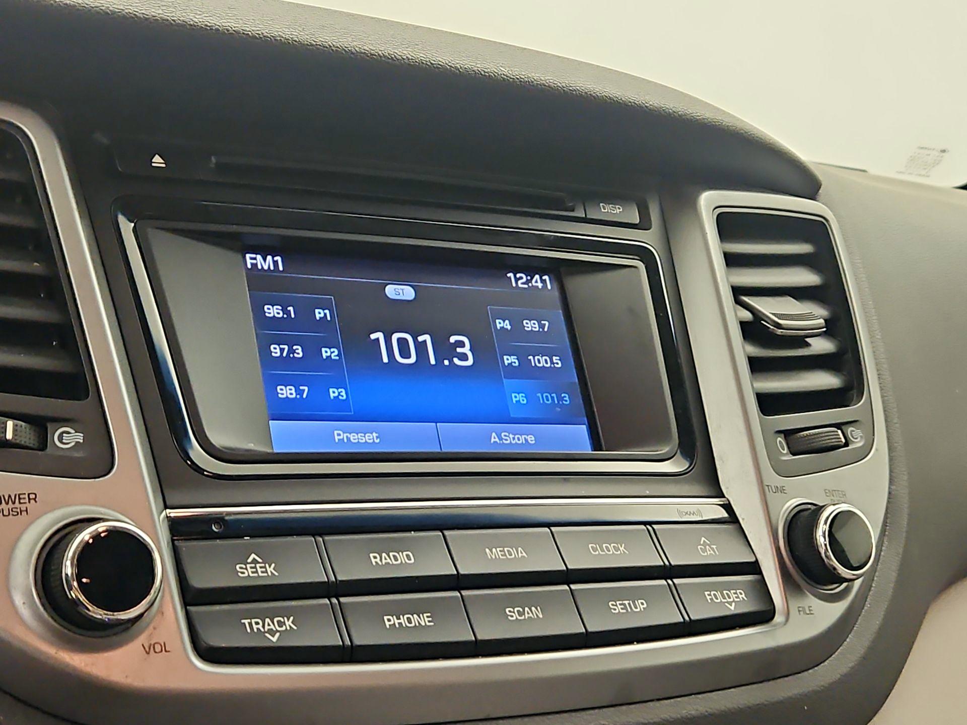 Thumbnail: 2017 Hyundai Tucson - 15