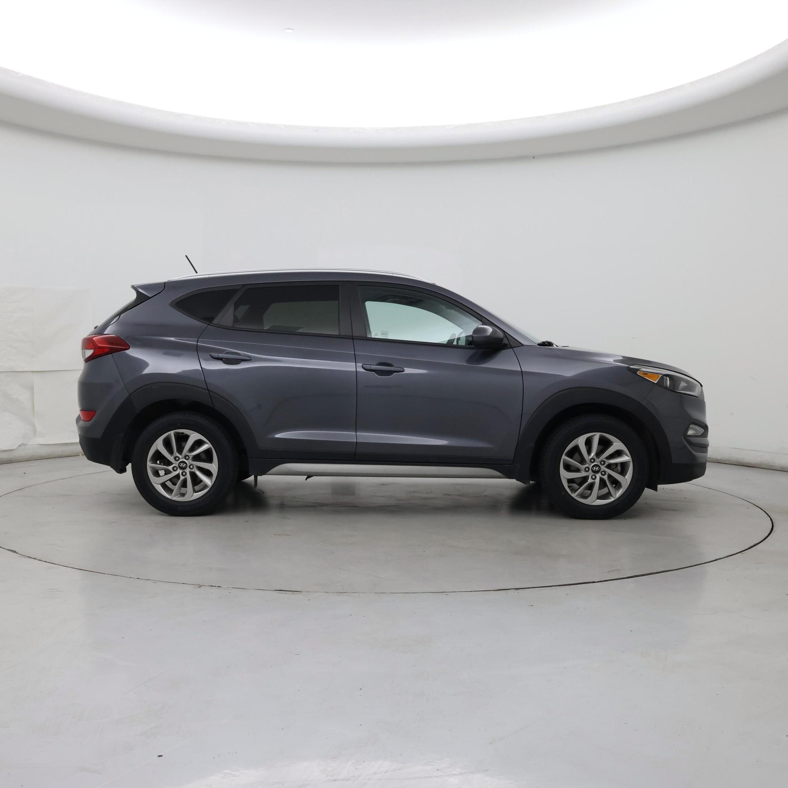 Thumbnail: 2017 Hyundai Tucson - 7