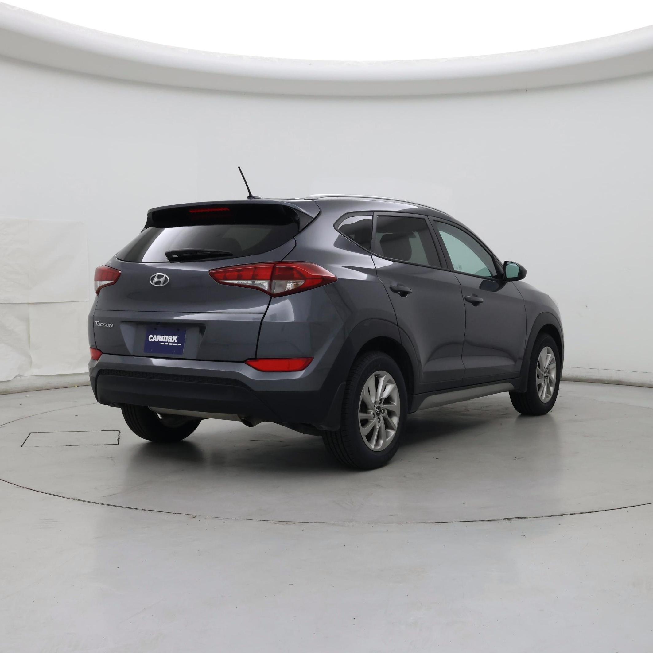 Thumbnail: 2017 Hyundai Tucson - 8
