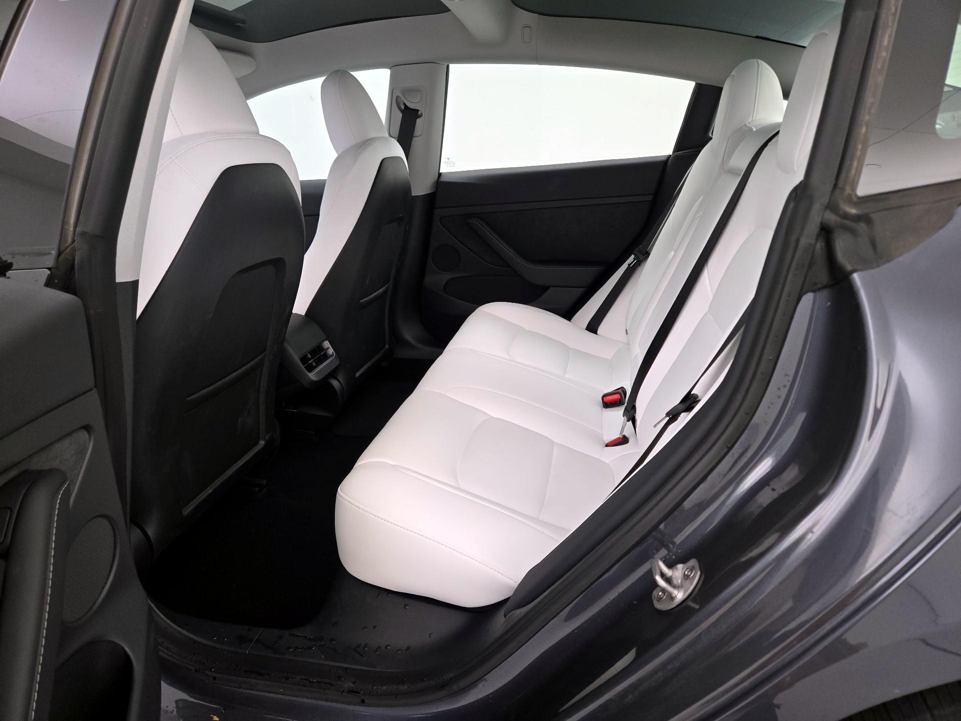 Thumbnail: 2023 Tesla Model 3 - 20