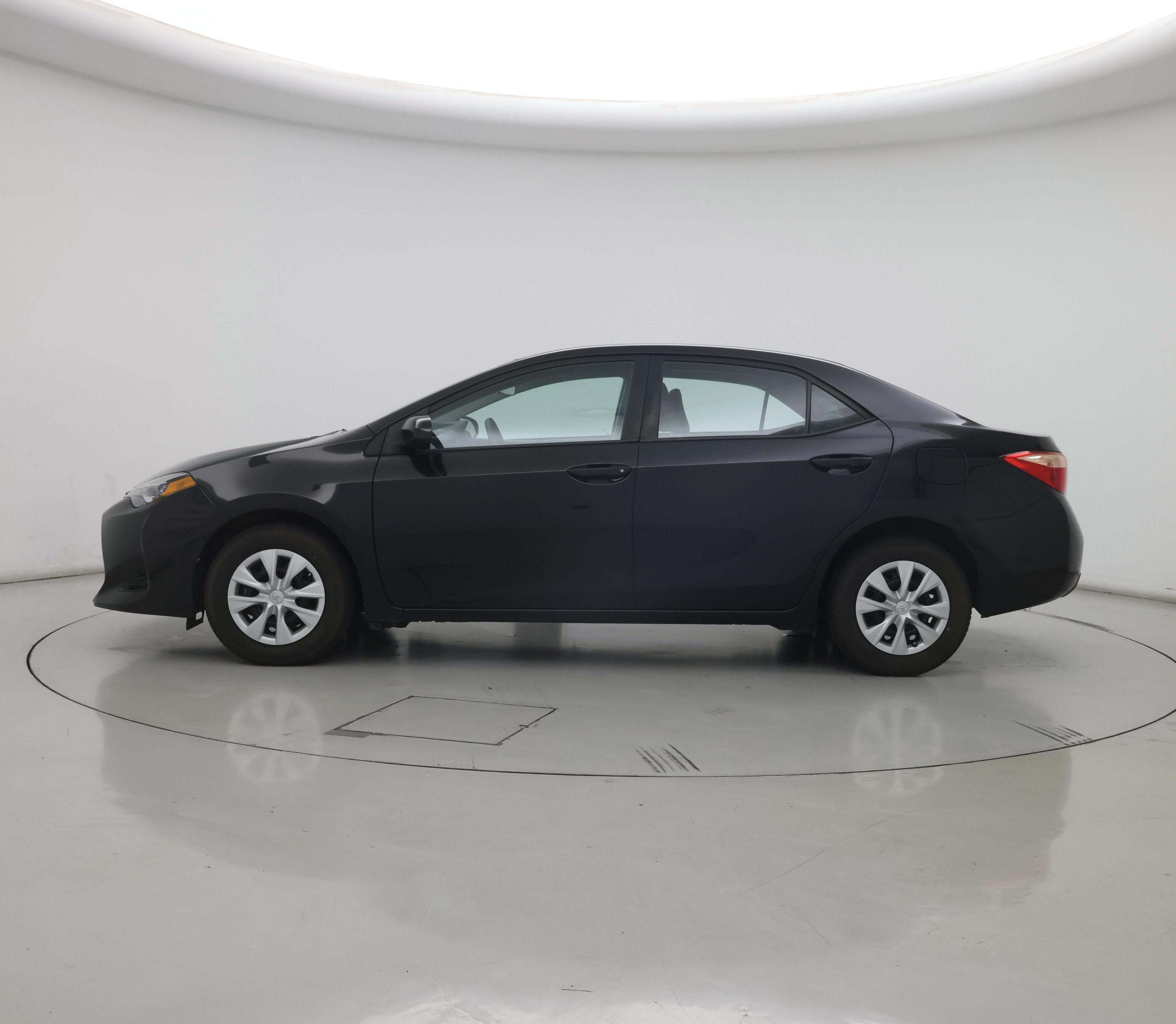 Thumbnail: 2017 Toyota Corolla - 3