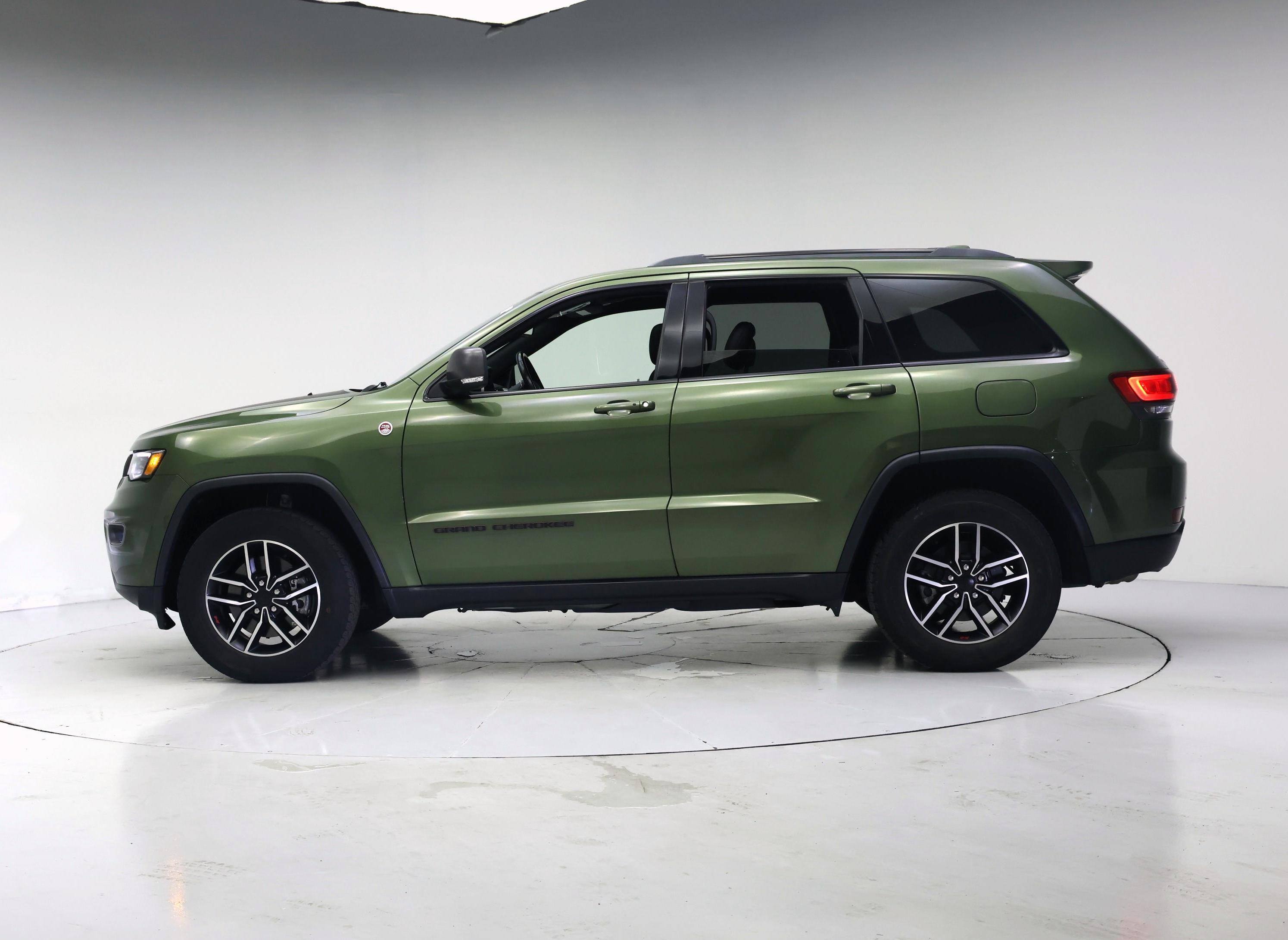 Thumbnail: 2021 Jeep Grand Cherokee - 3
