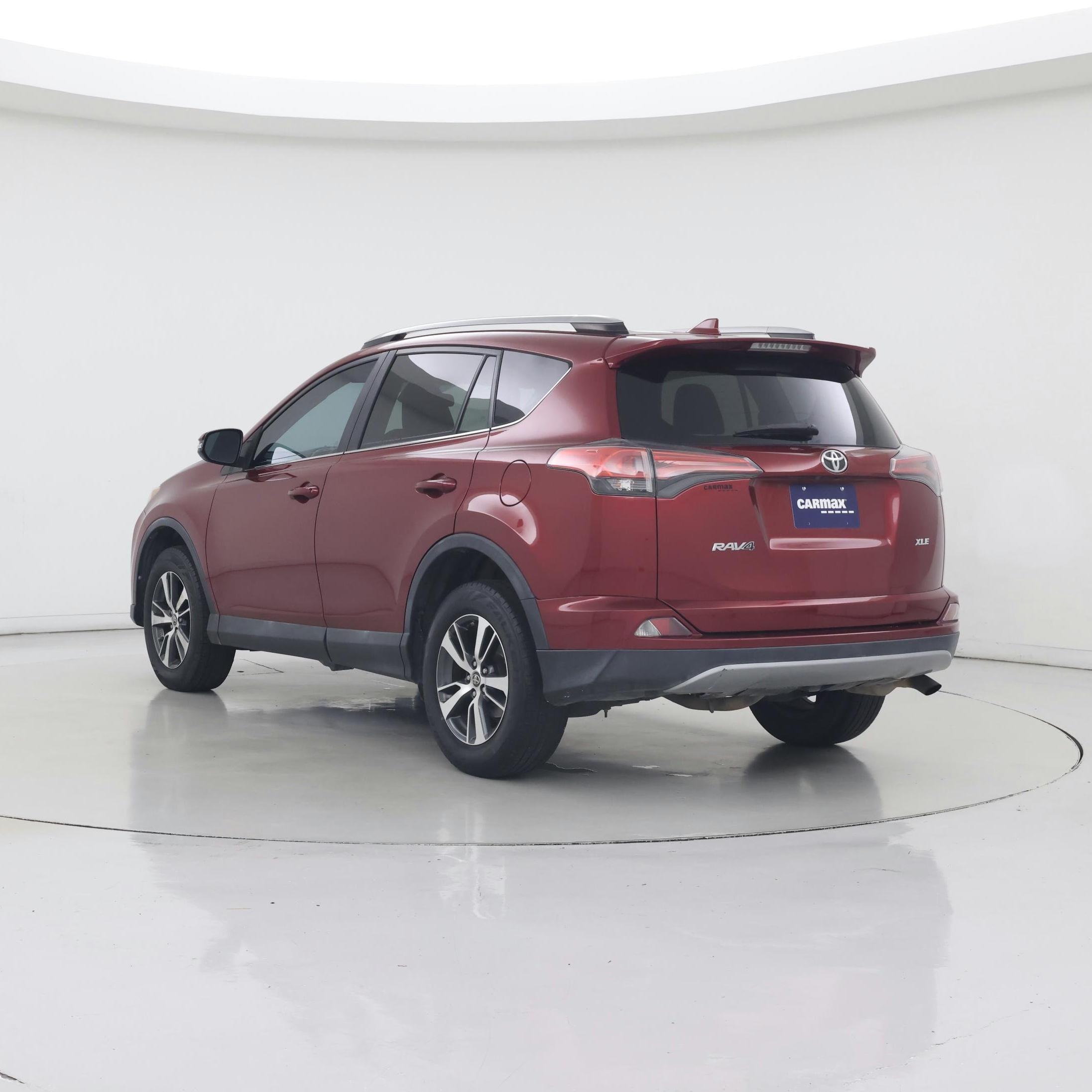 Thumbnail: 2018 Toyota RAV4 - 2