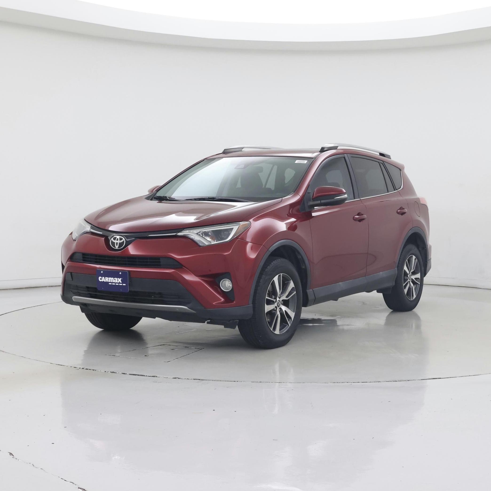 Thumbnail: 2018 Toyota RAV4 - 4