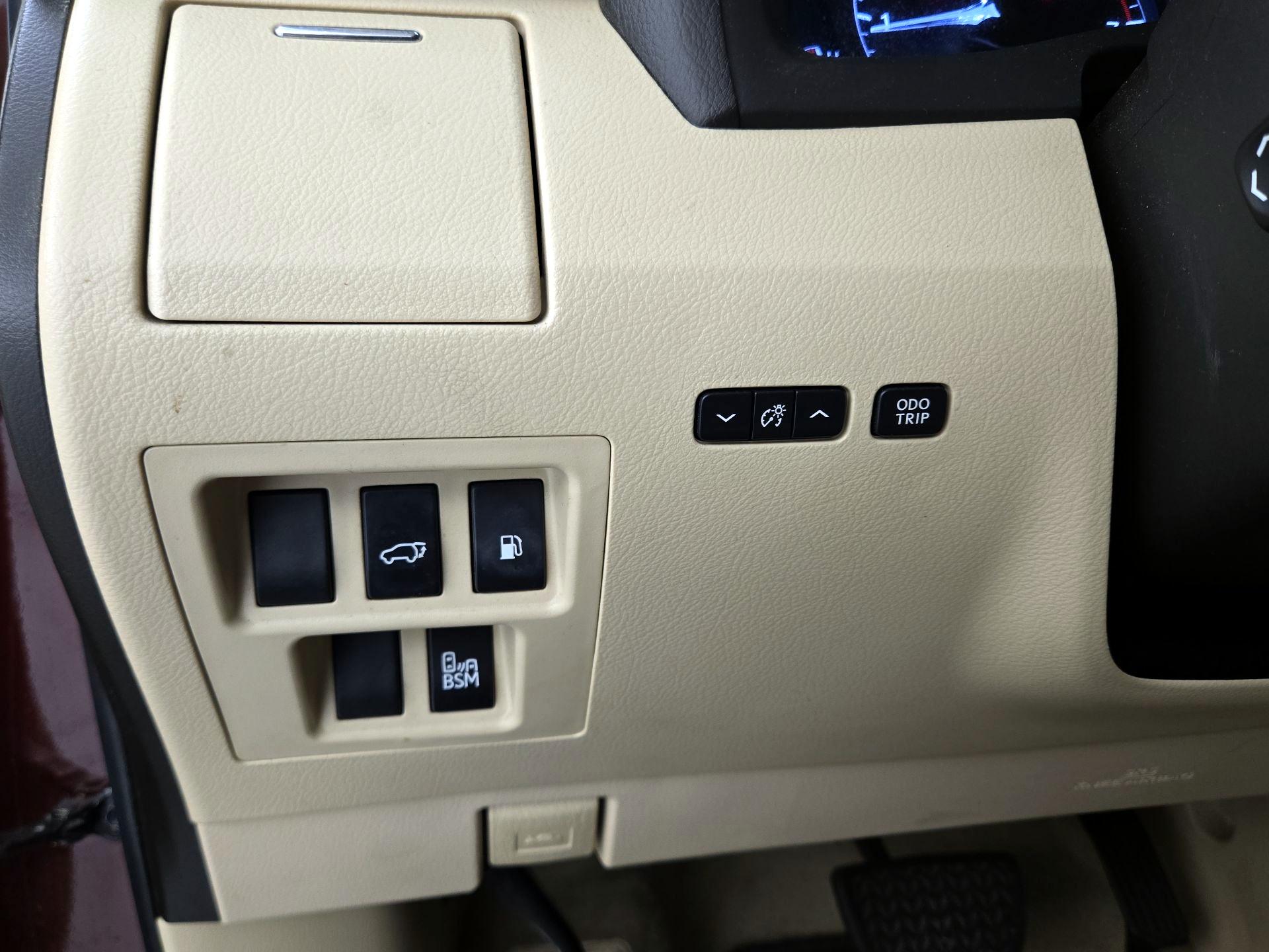 Thumbnail: 2015 Lexus RX - 13