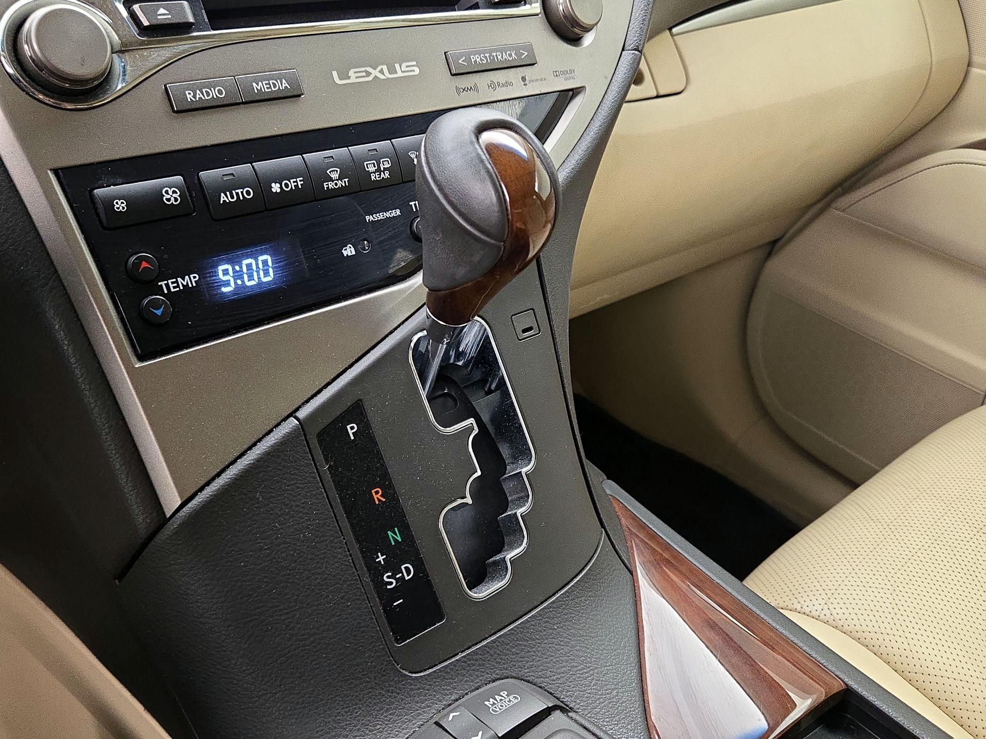 Thumbnail: 2015 Lexus RX - 18