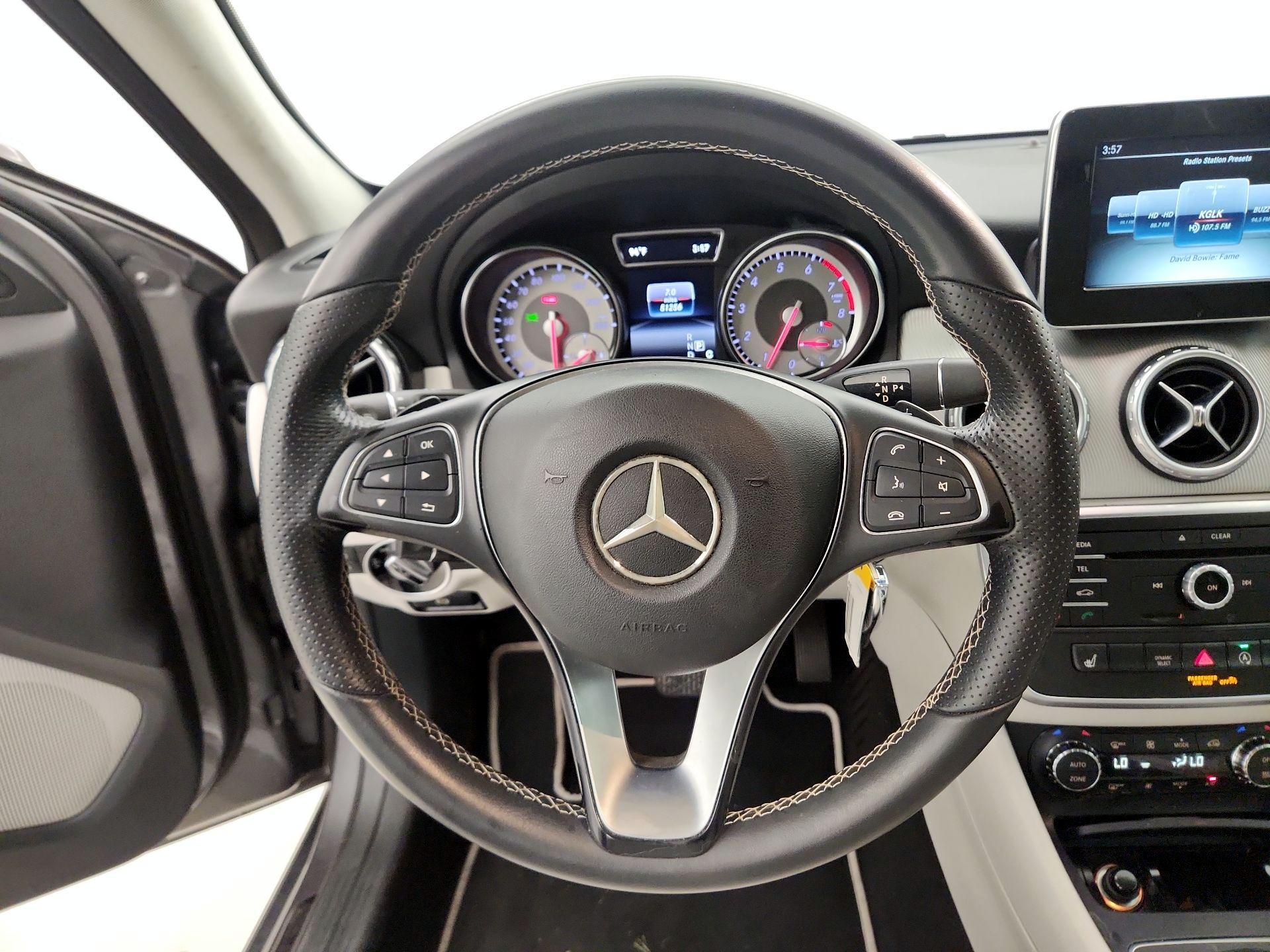 Thumbnail: 2016 Mercedes-Benz GLA - 10