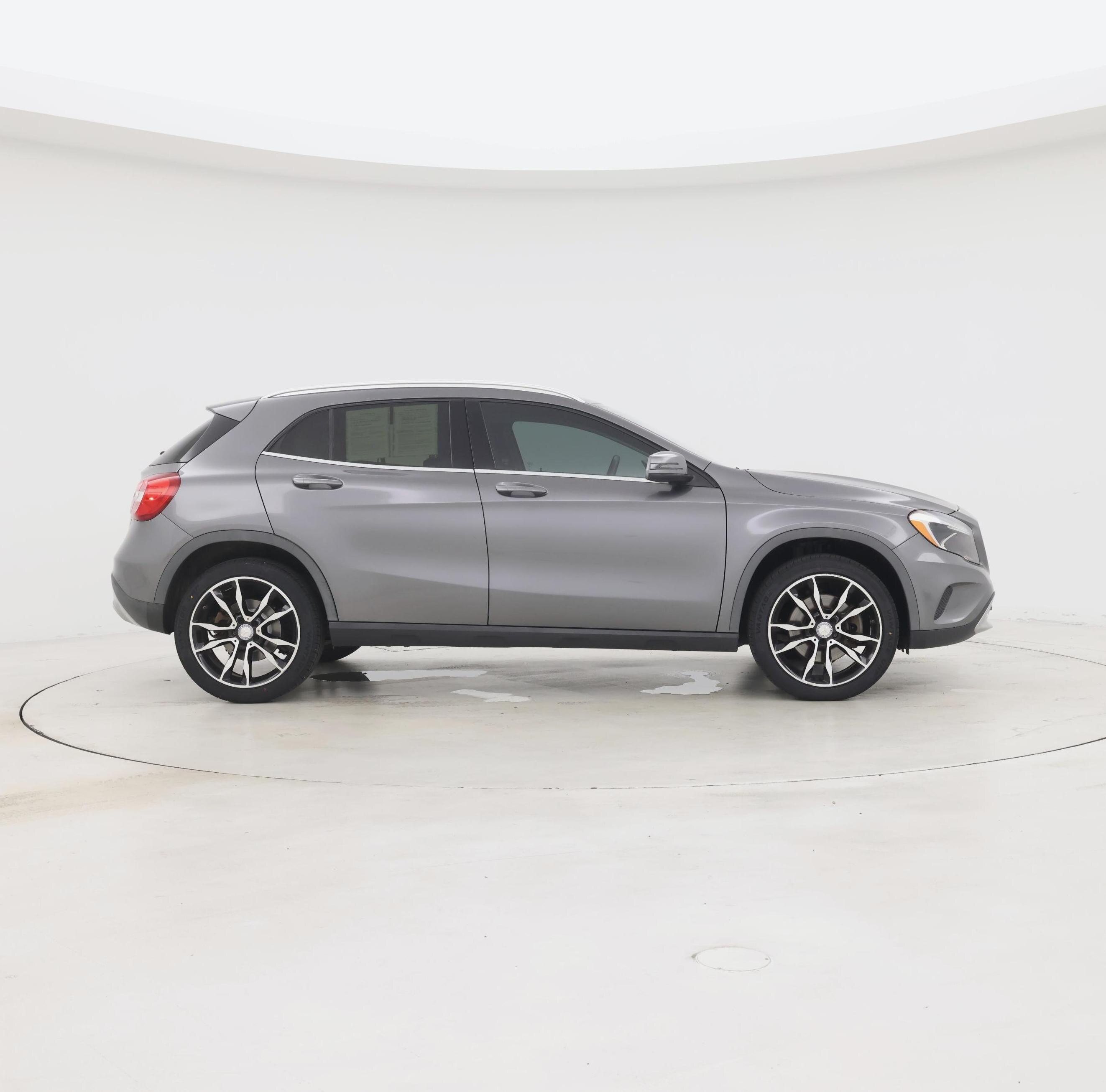 Thumbnail: 2016 Mercedes-Benz GLA - 7