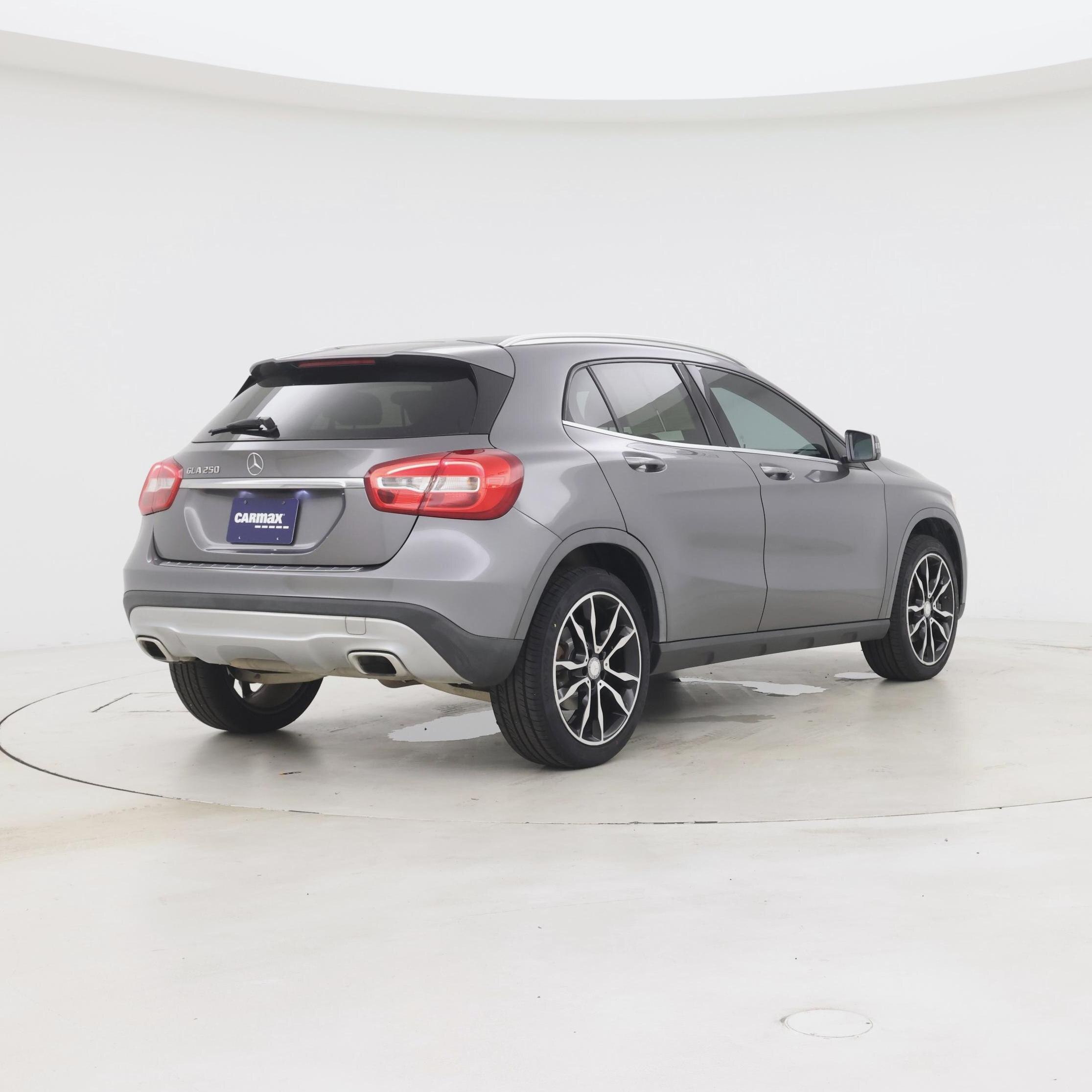 Thumbnail: 2016 Mercedes-Benz GLA - 8