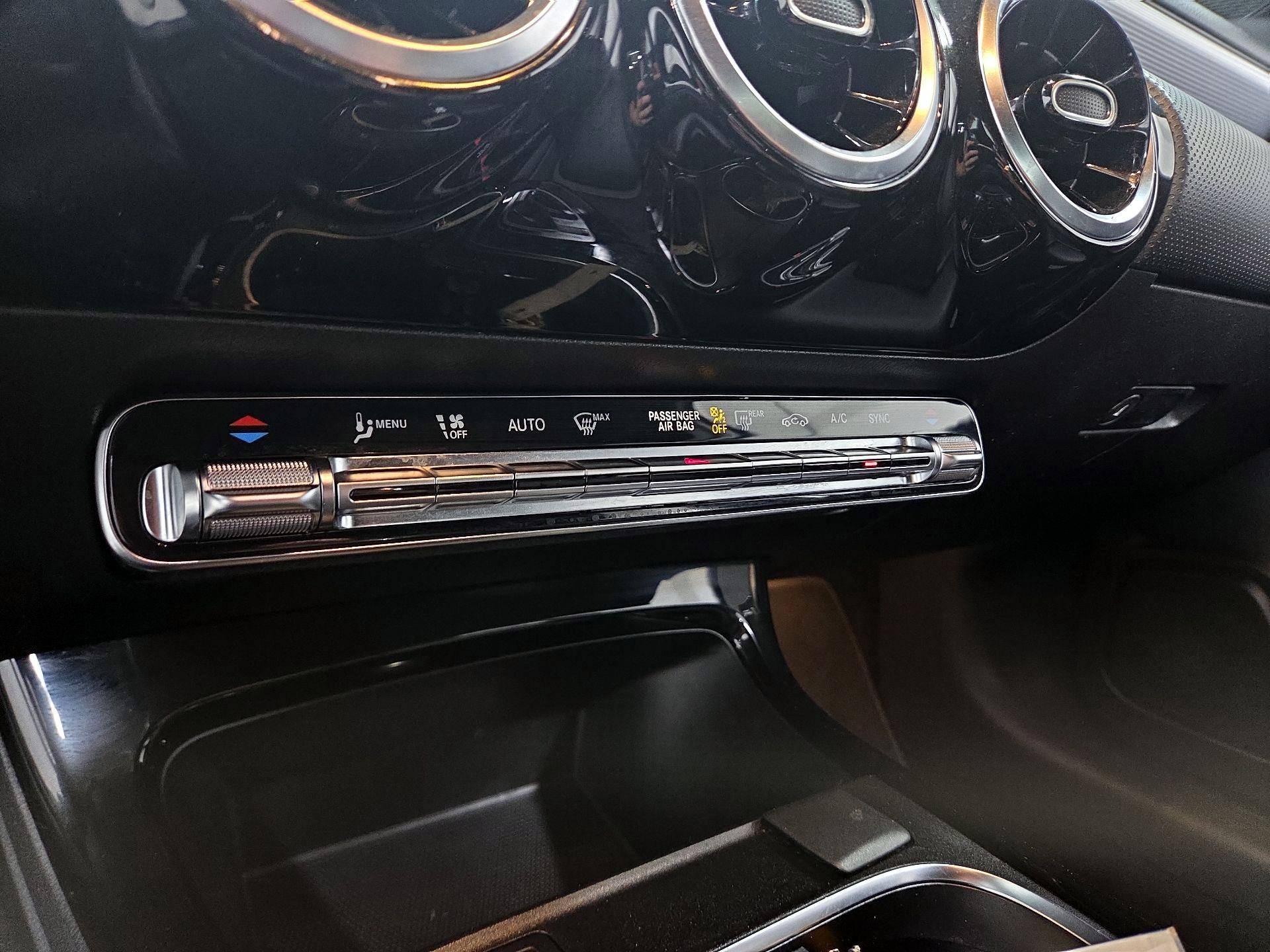 Thumbnail: 2020 Mercedes-Benz A-Class - 14