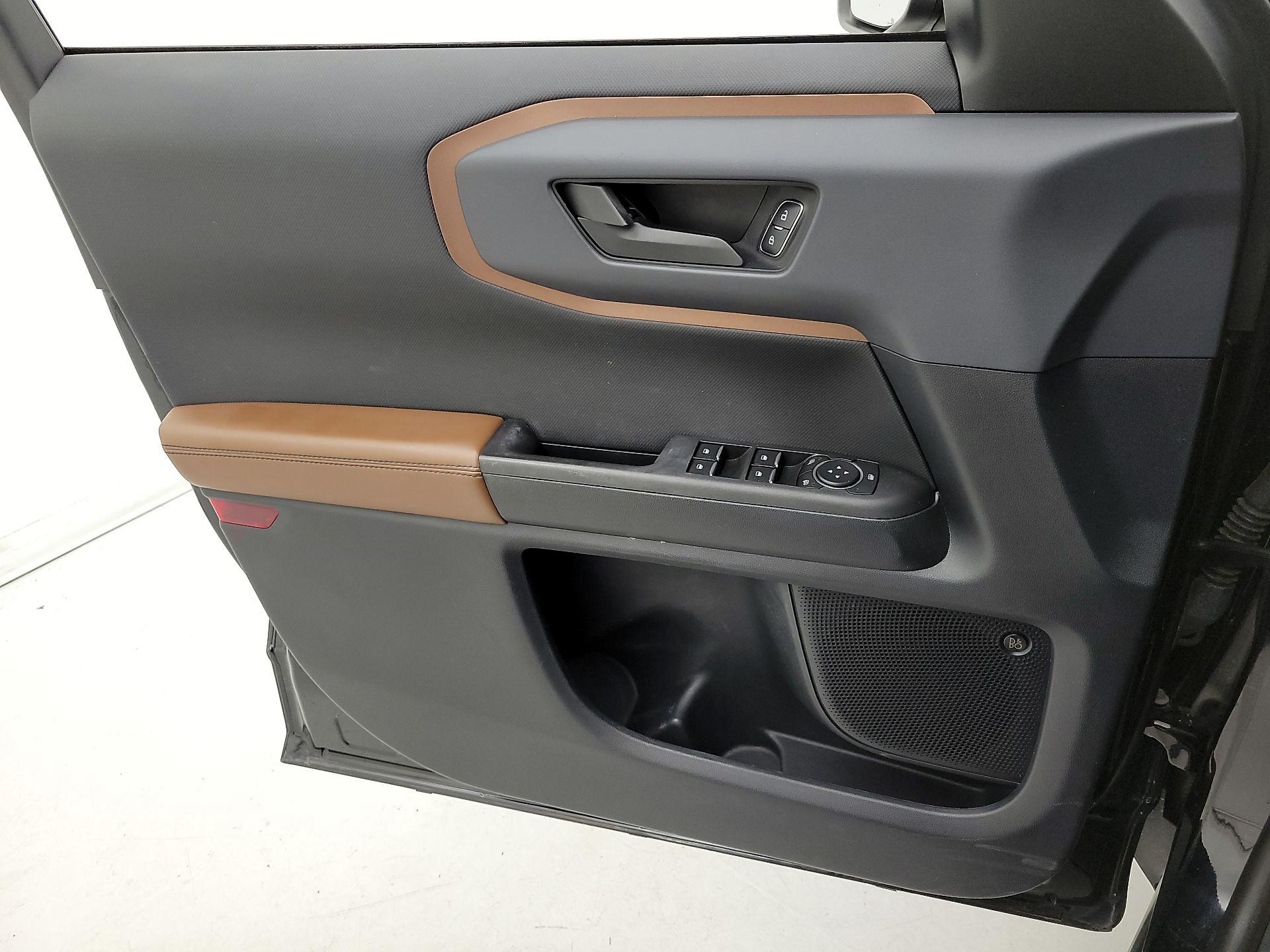 Thumbnail: 2022 Ford Bronco Sport - 12