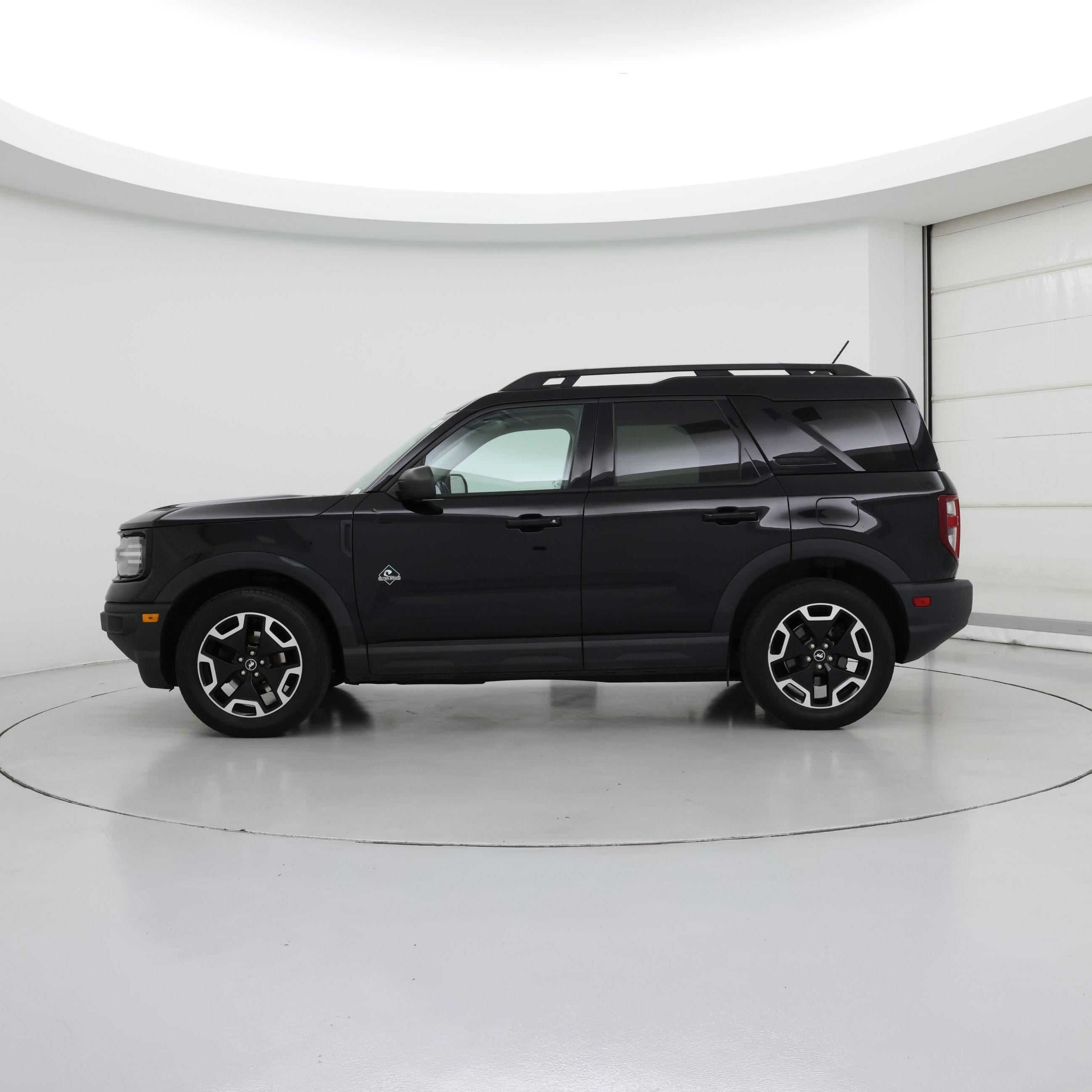 Thumbnail: 2022 Ford Bronco Sport - 3