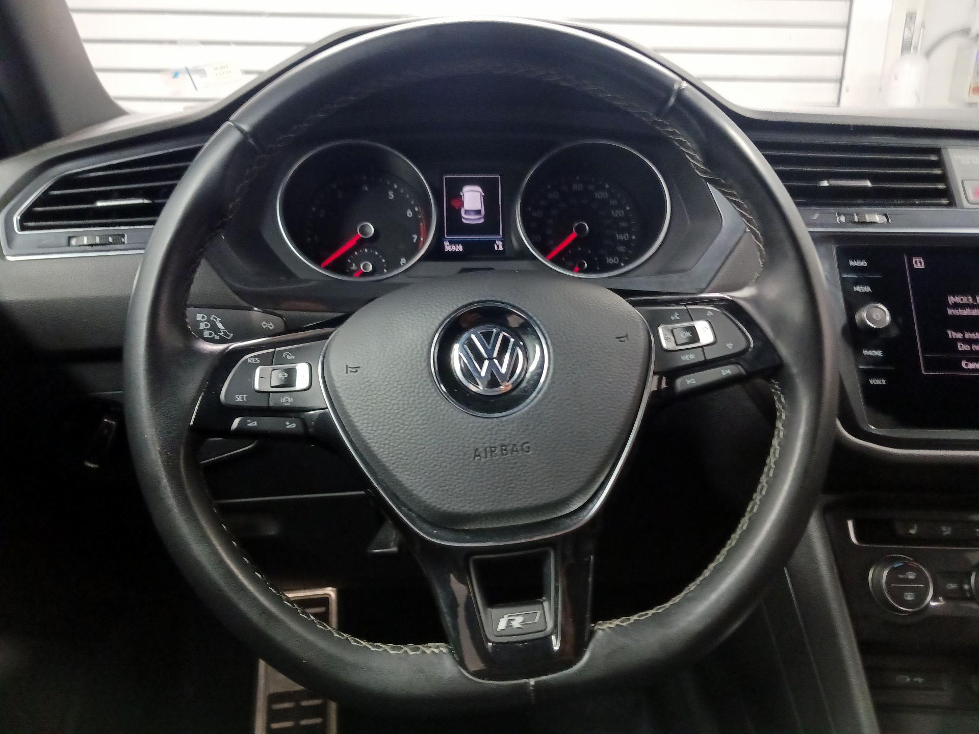 Thumbnail: 2021 Volkswagen Tiguan - 10