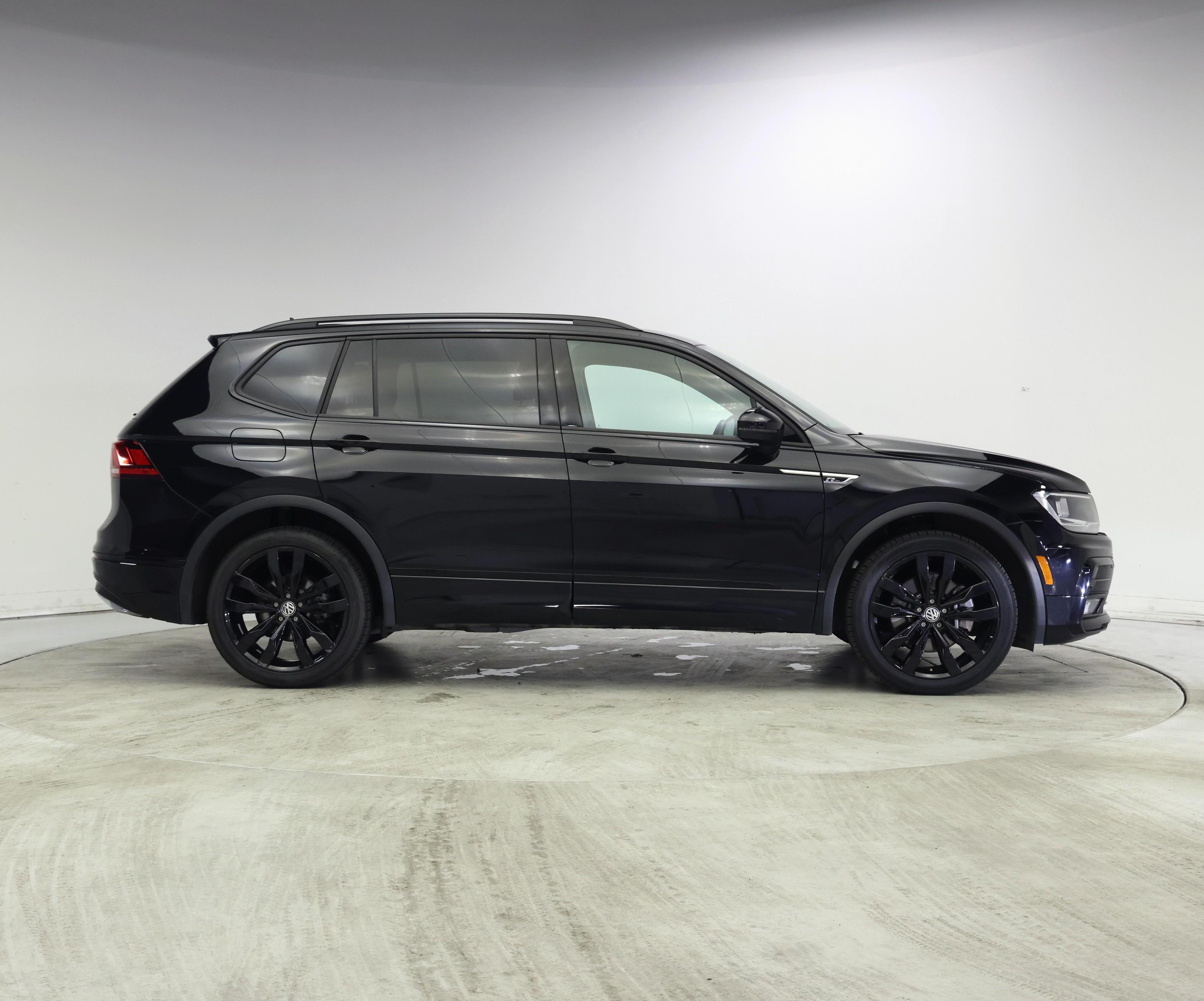 Thumbnail: 2021 Volkswagen Tiguan - 7